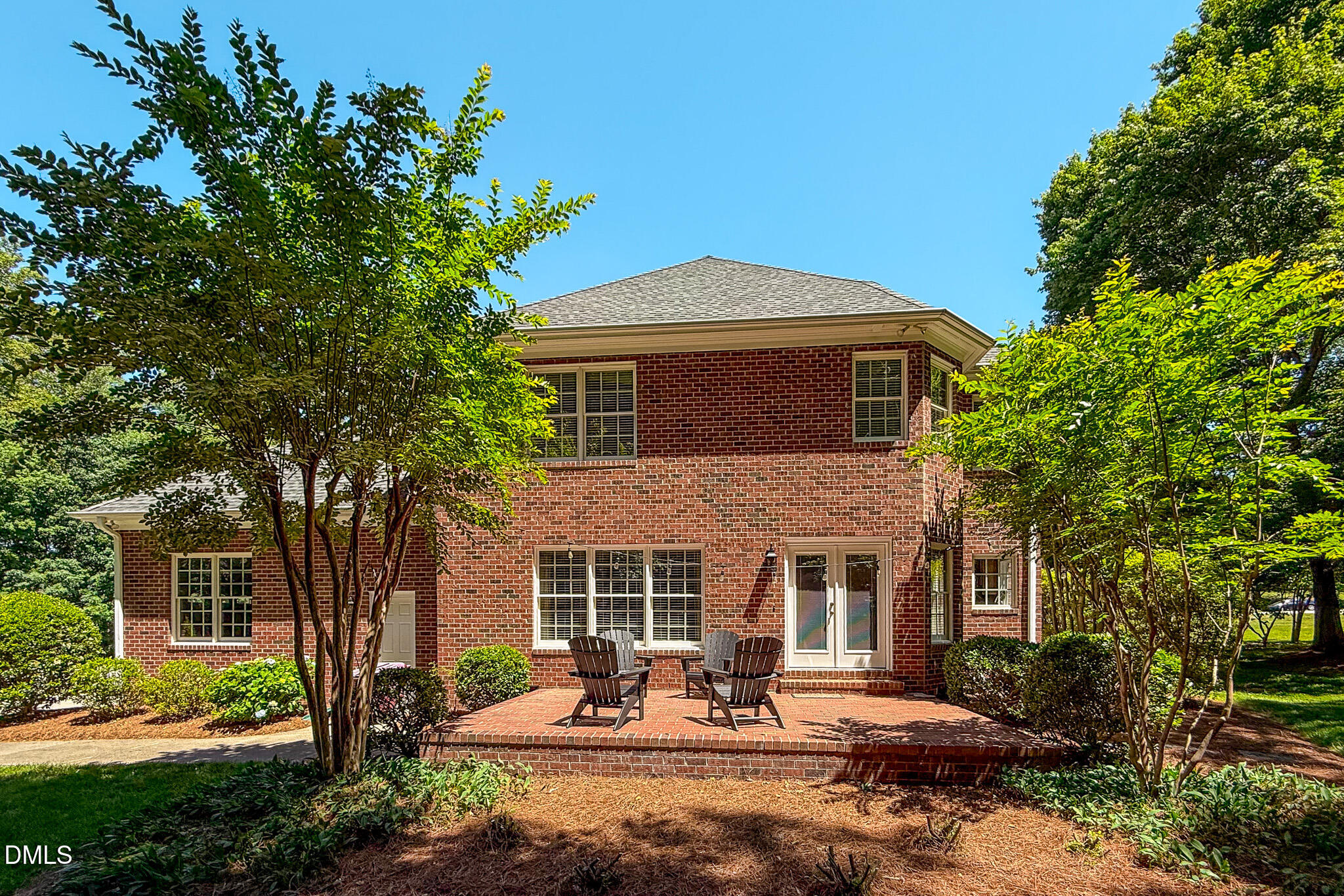 355 Denada Path Property Photo 5