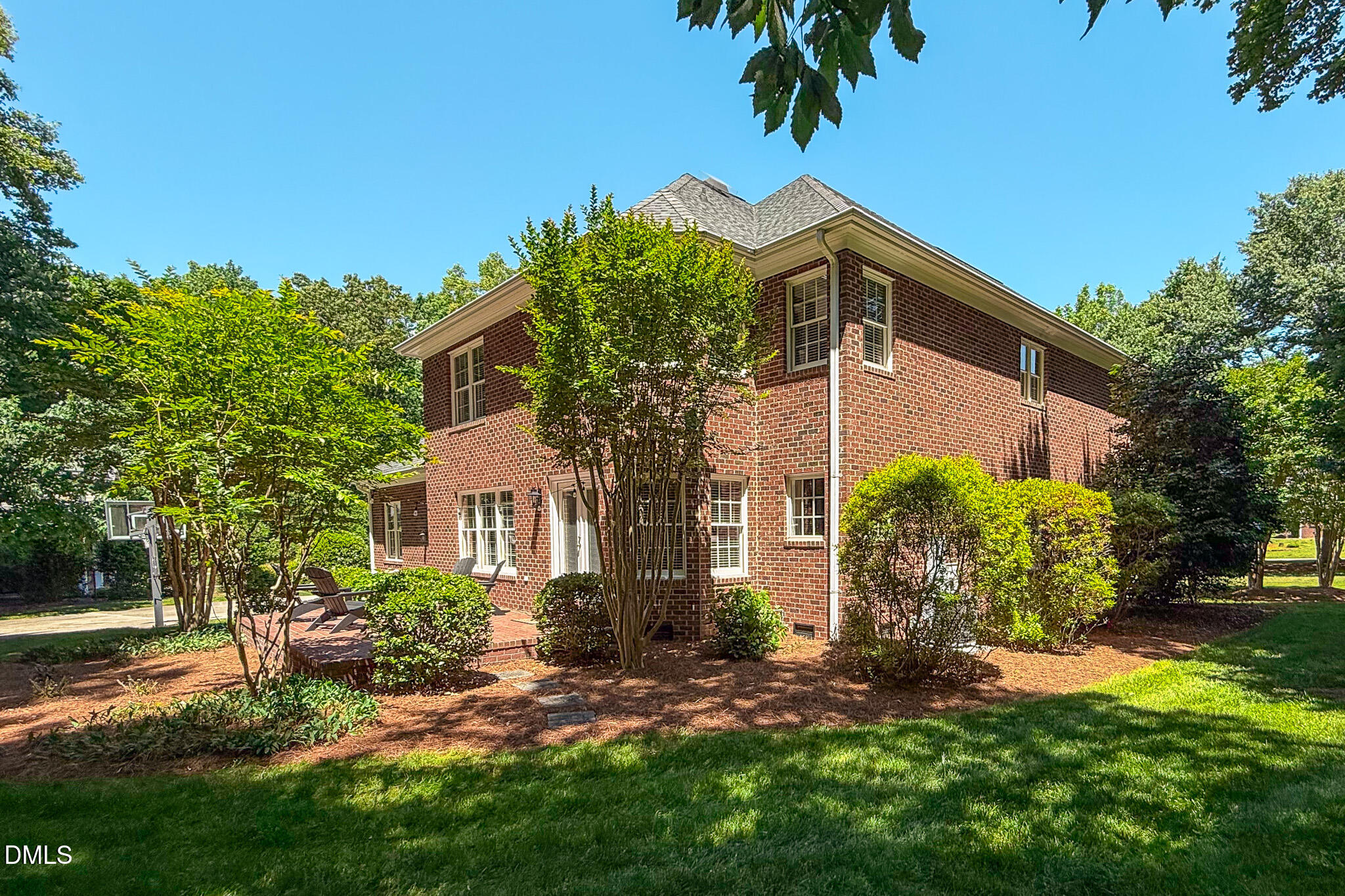 355 Denada Path Property Photo 6