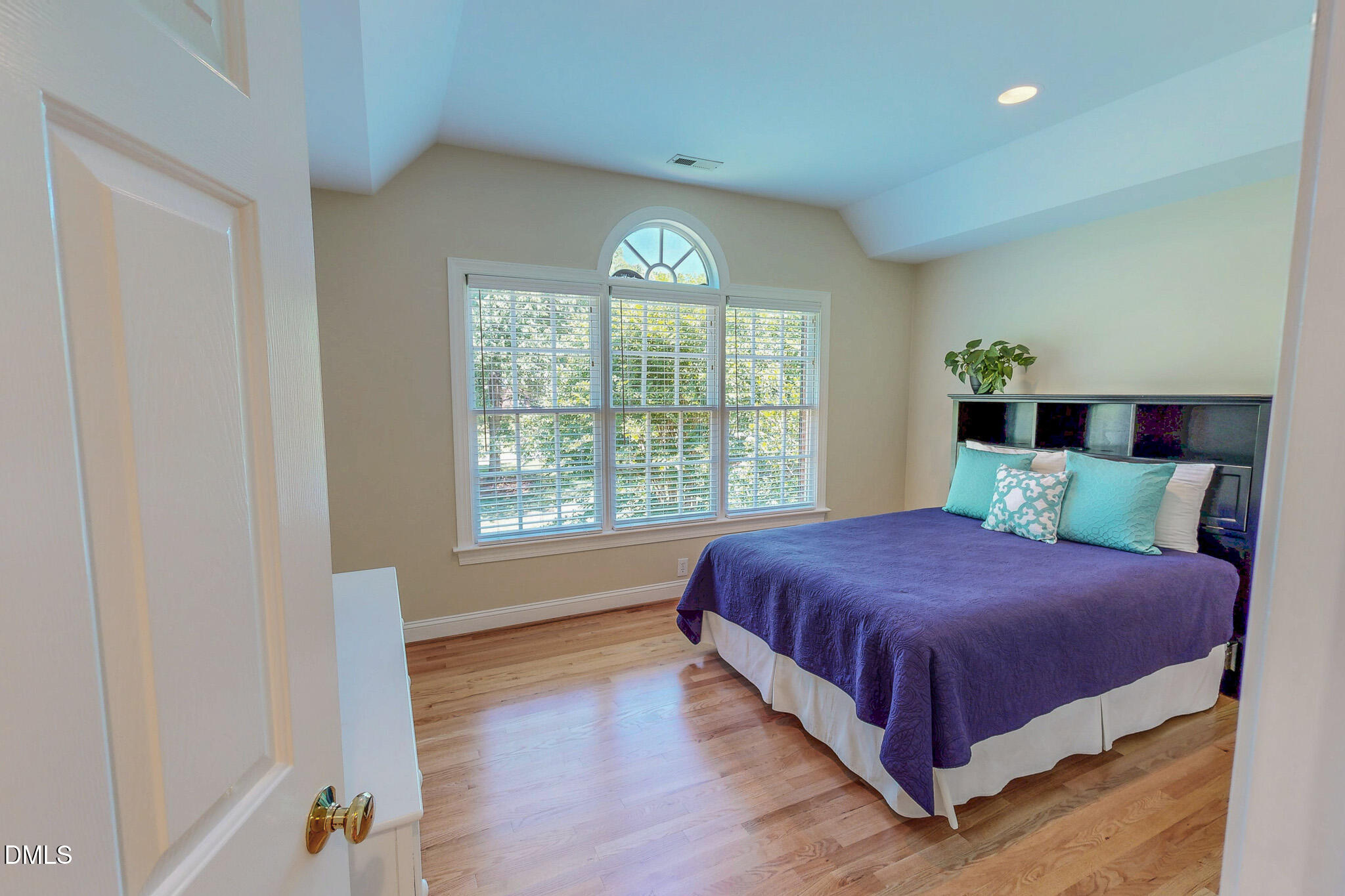 355 Denada Path Property Photo 25