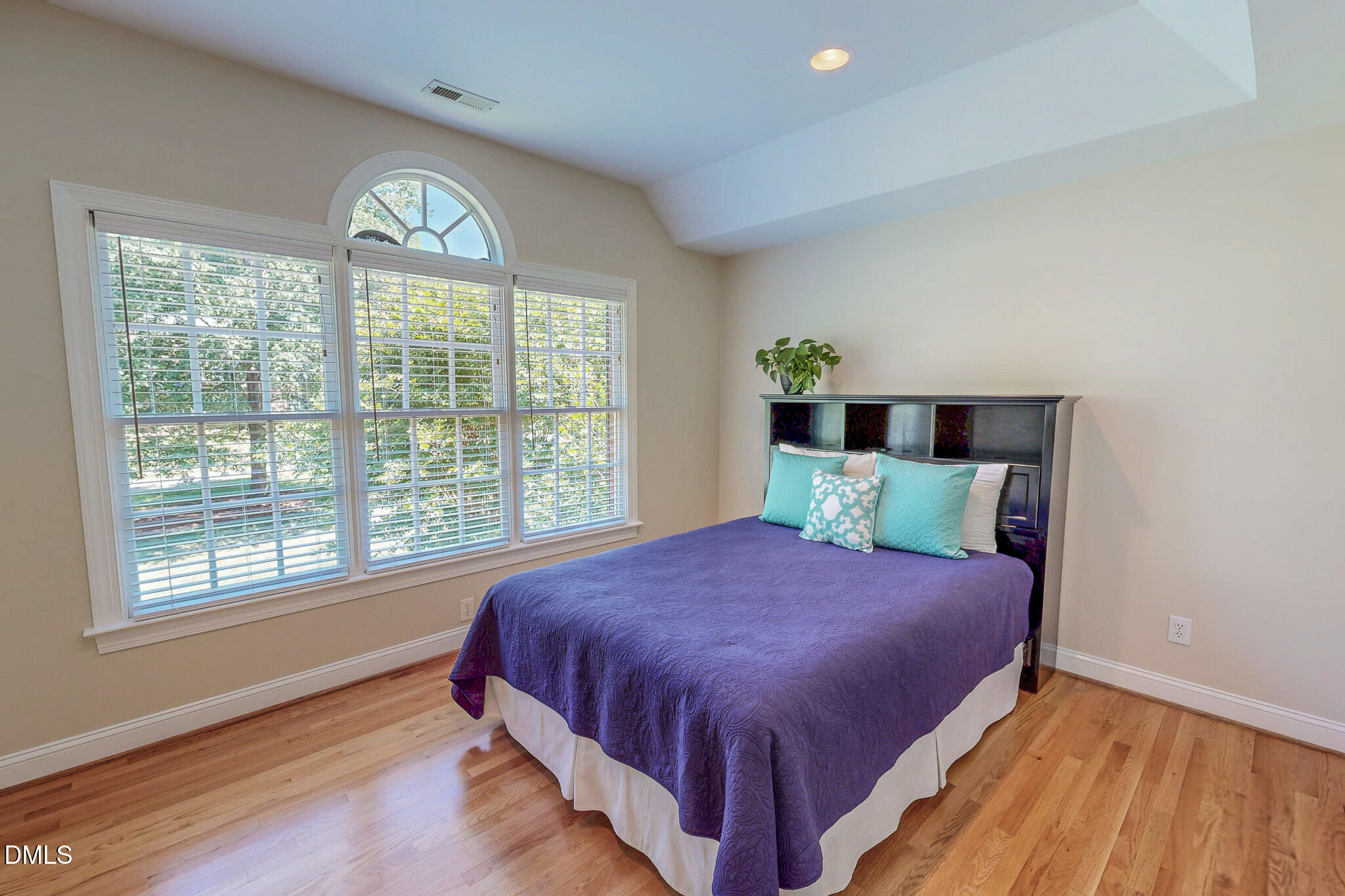 355 Denada Path Property Photo 26