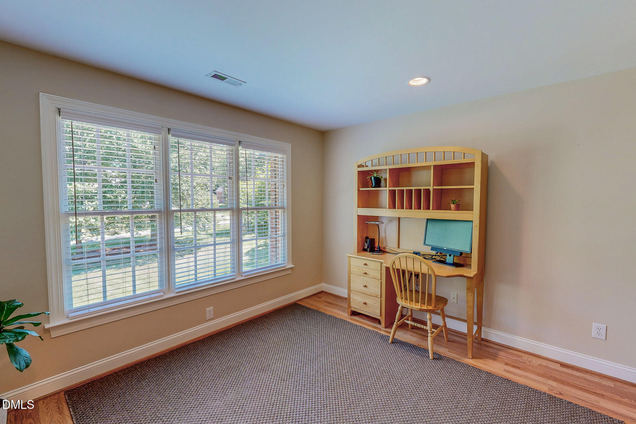 355 Denada Path Property Photo 35