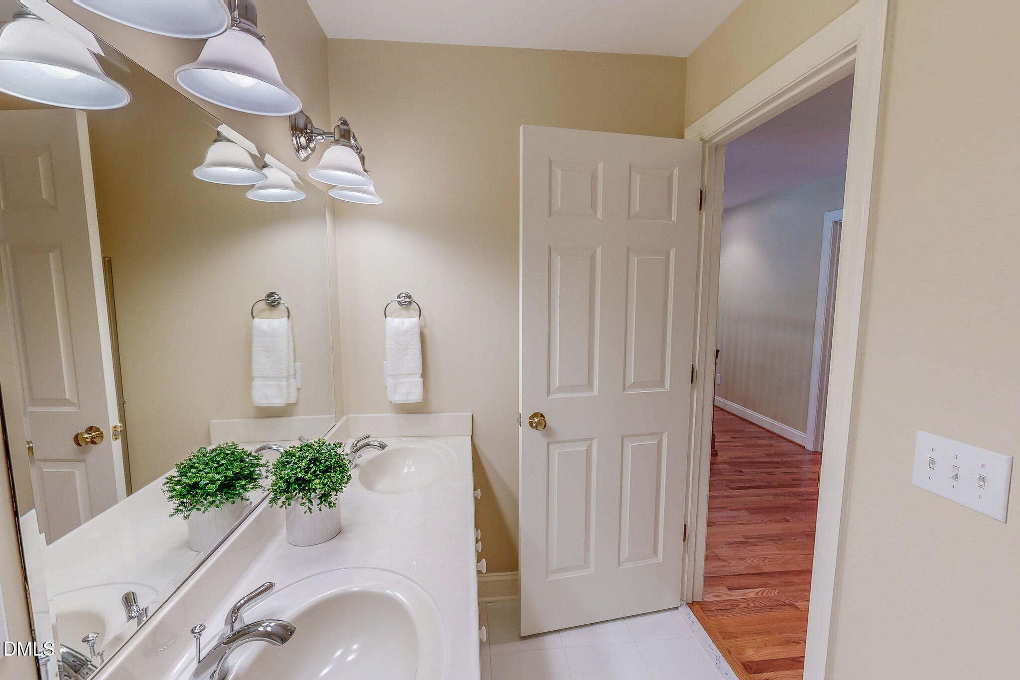355 Denada Path Property Photo 38