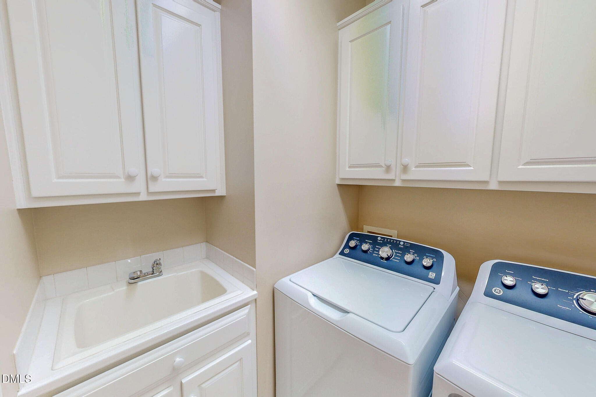 355 Denada Path Property Photo 57