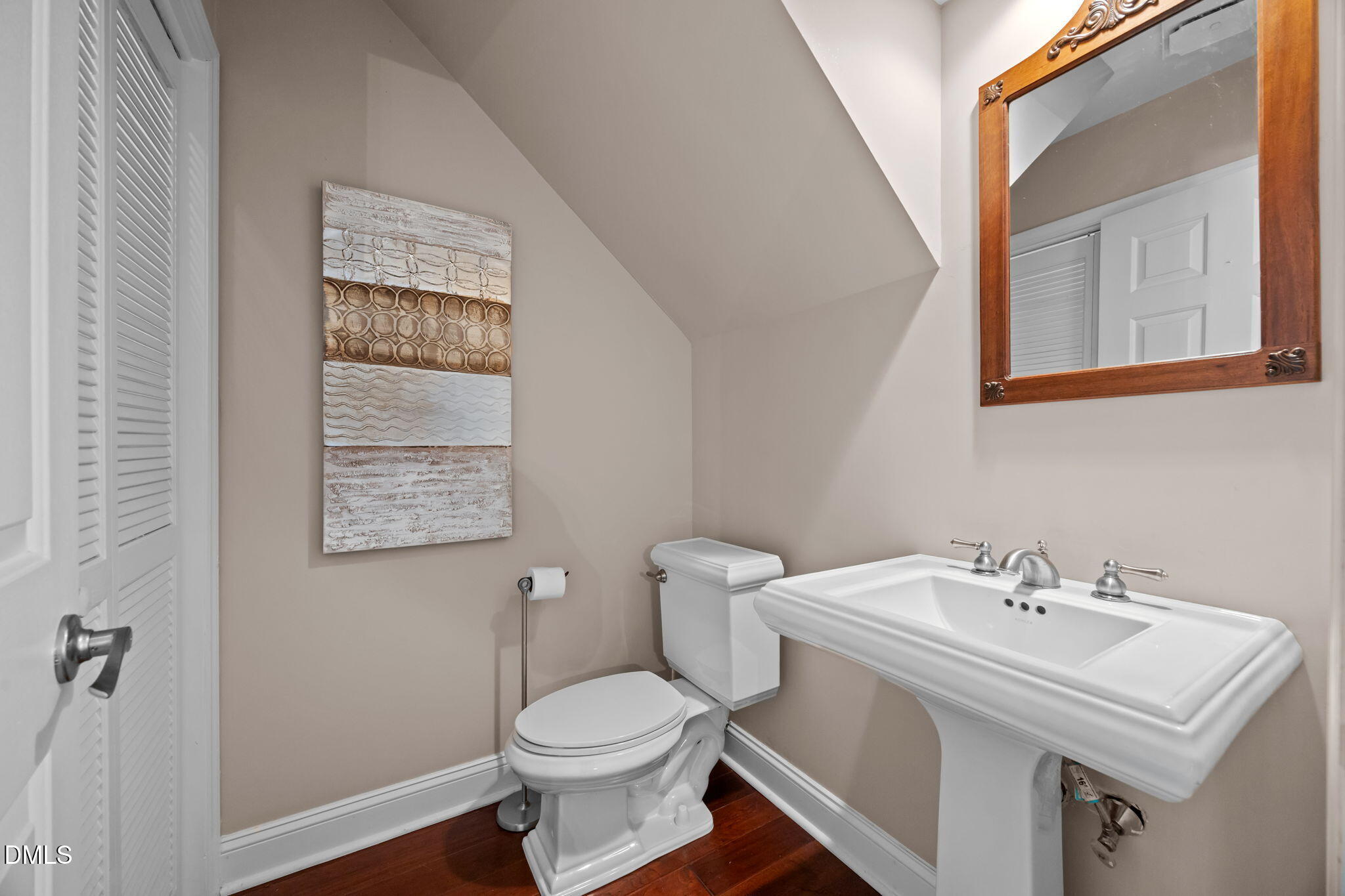 5530 Forest Oaks Drive Property Photo 6