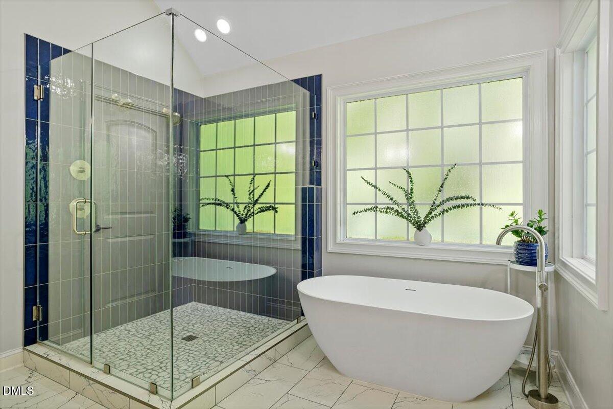 3501 Golden Heather Drive Property Photo 2