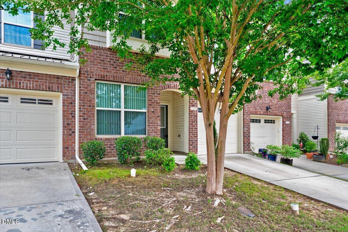 1035 Contessa Drive Property Photo 2