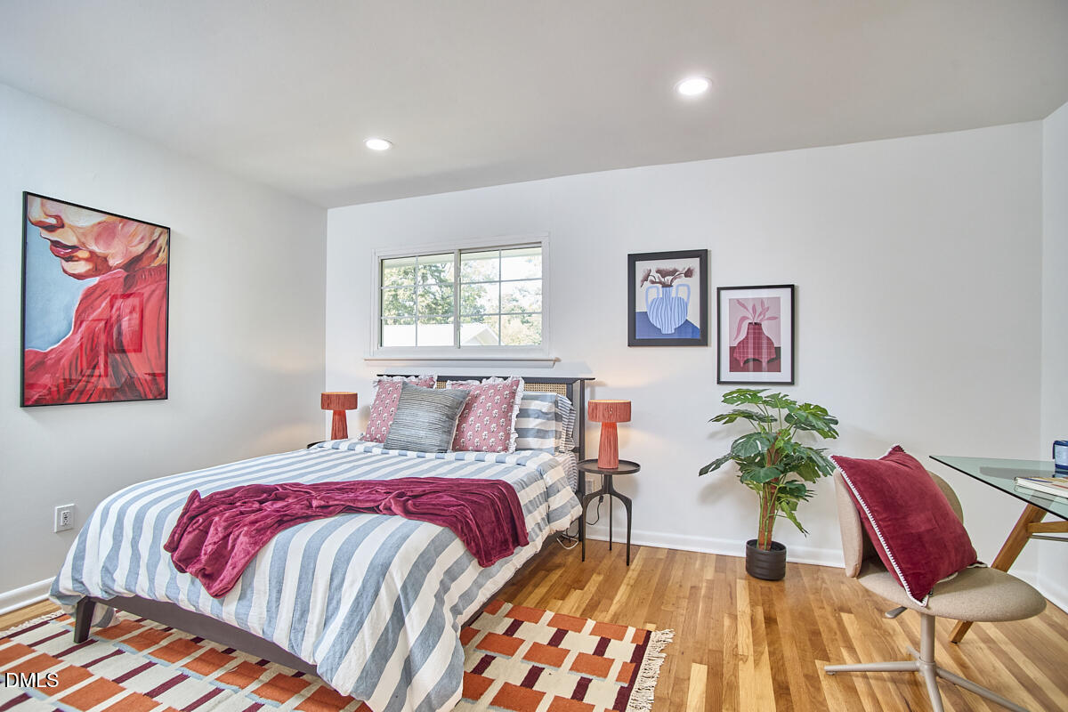 2613 Mcneil Street E Property Photo 18