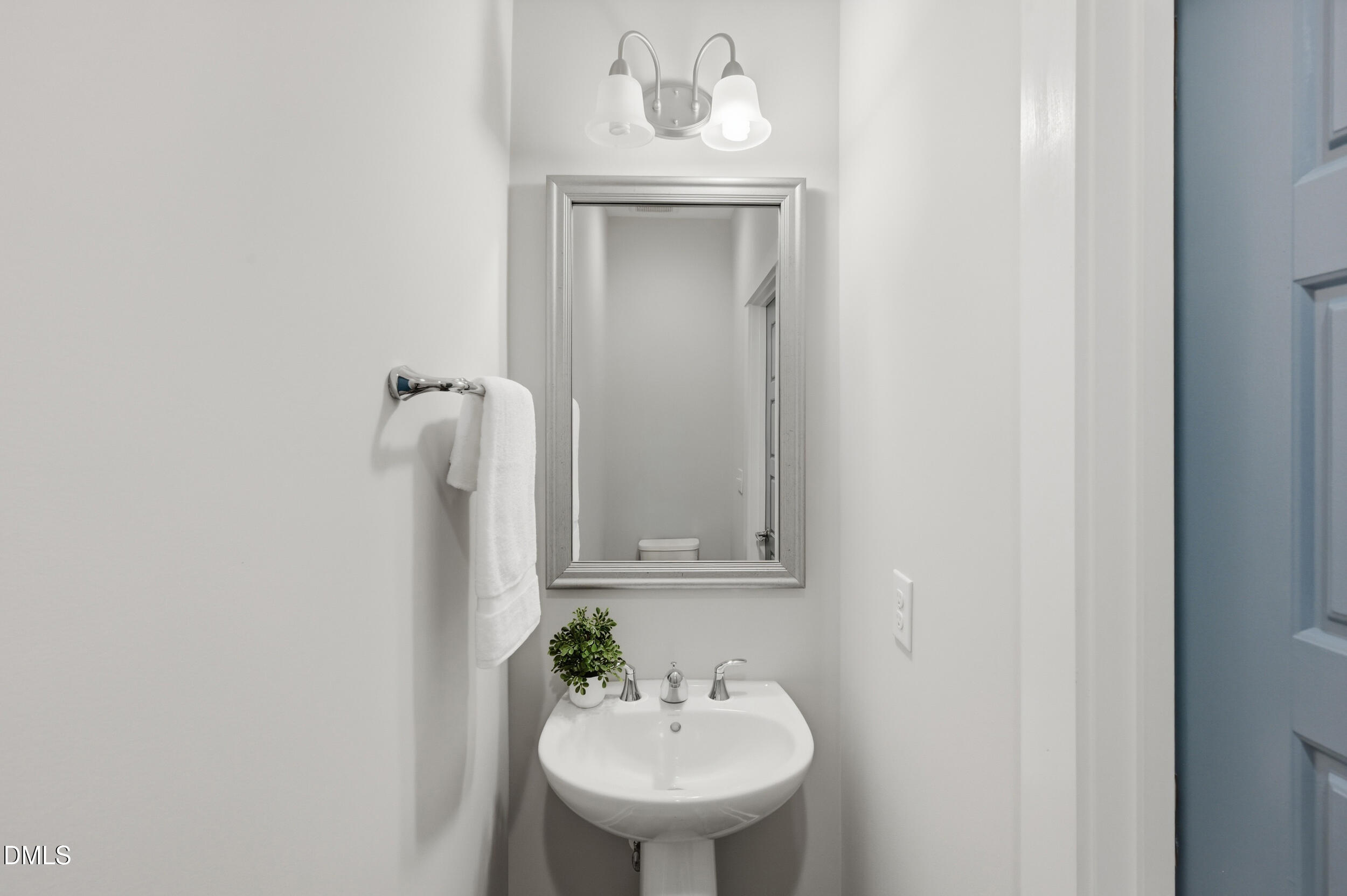 2801 Wilshire Hill Drive 105 Property Photo 17
