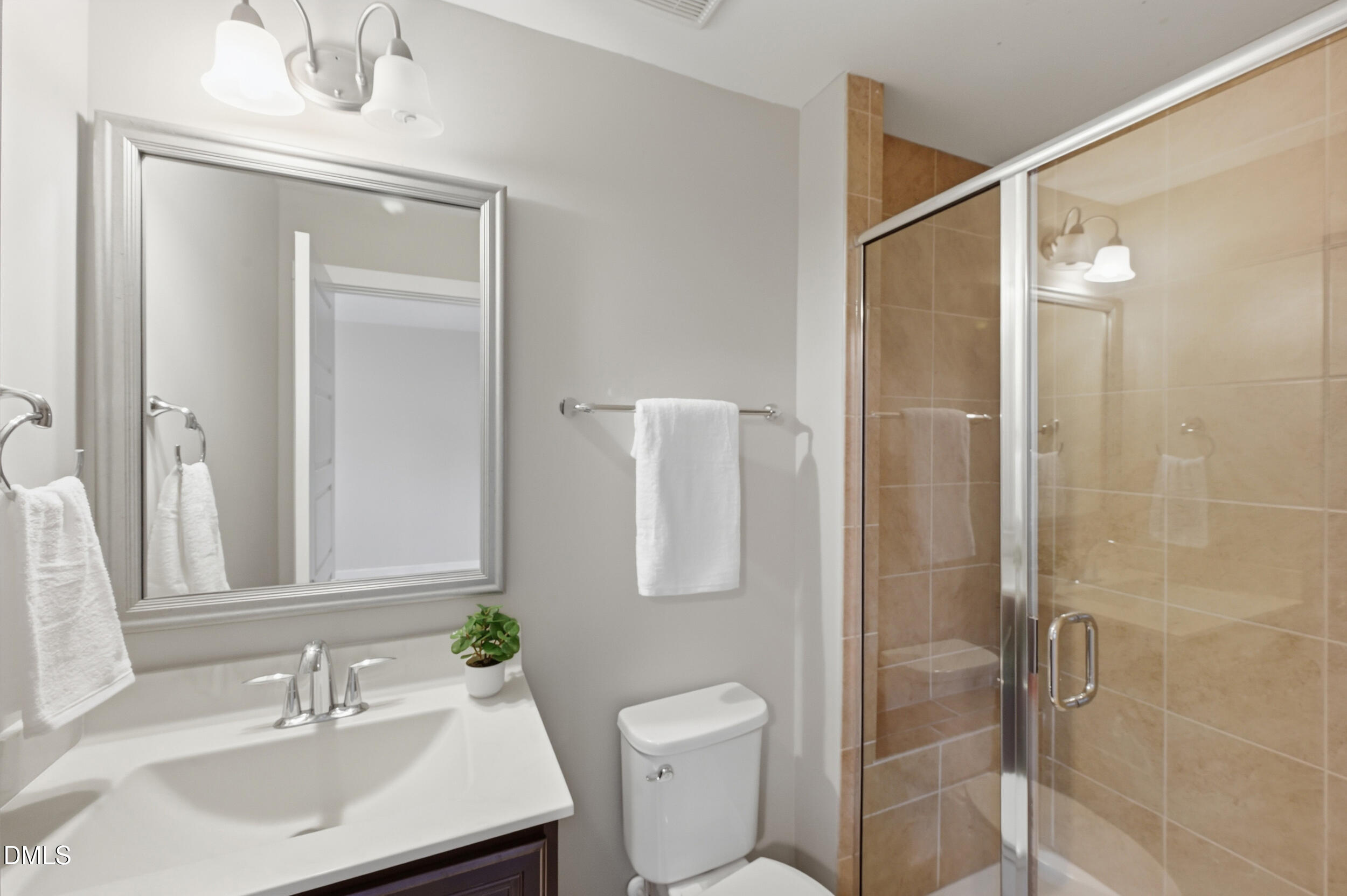 2801 Wilshire Hill Drive 105 Property Photo 23