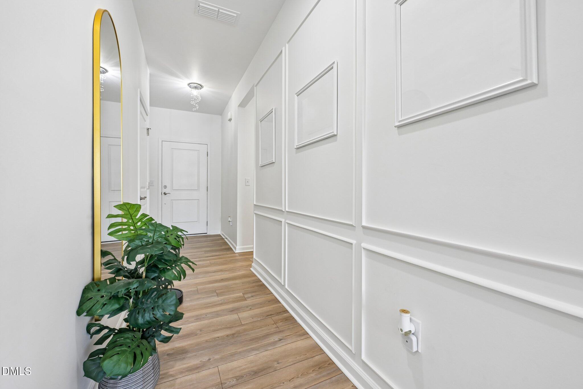 1620 Laforce Cove Property Photo 4