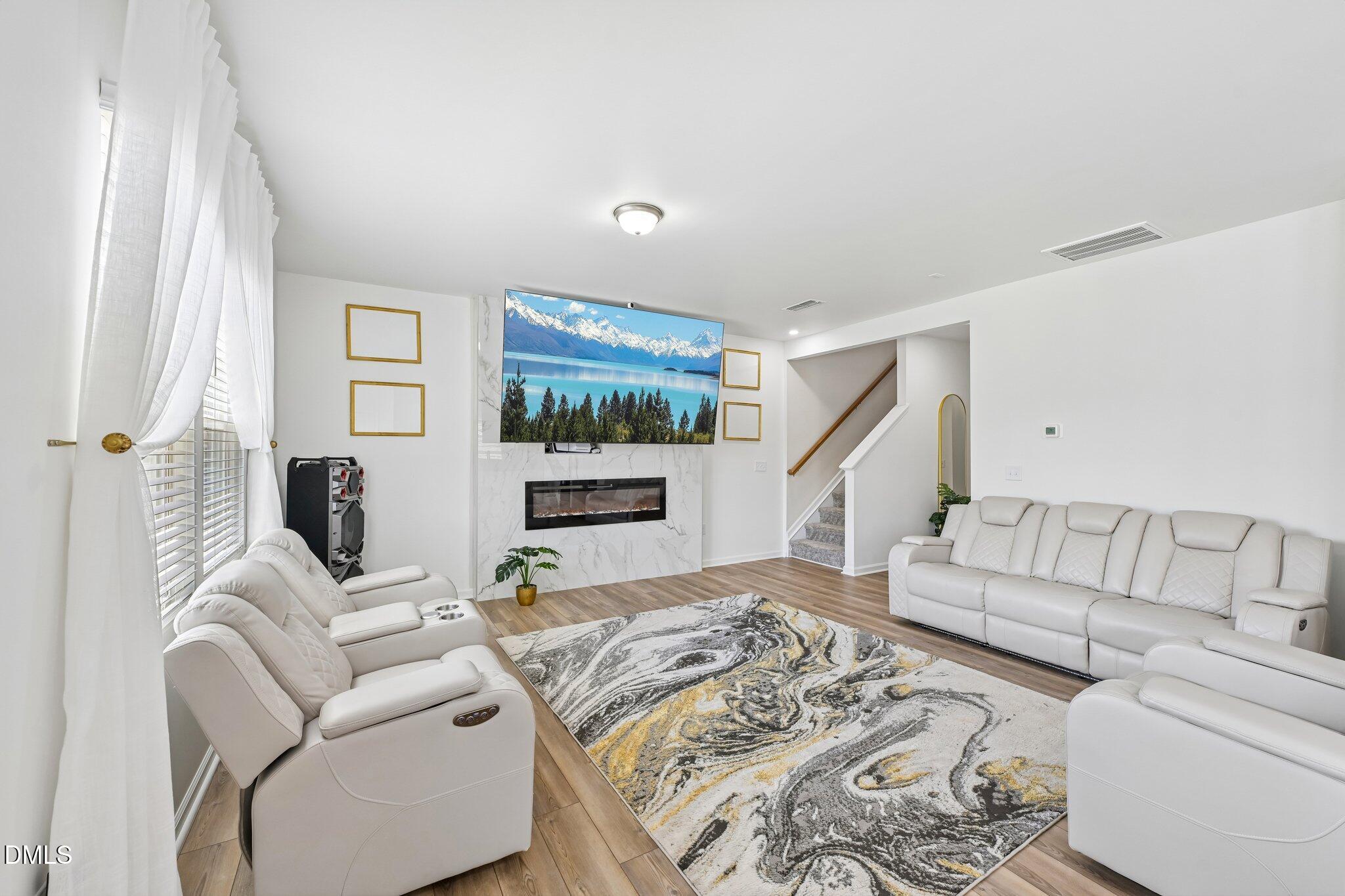 1620 Laforce Cove Property Photo 7