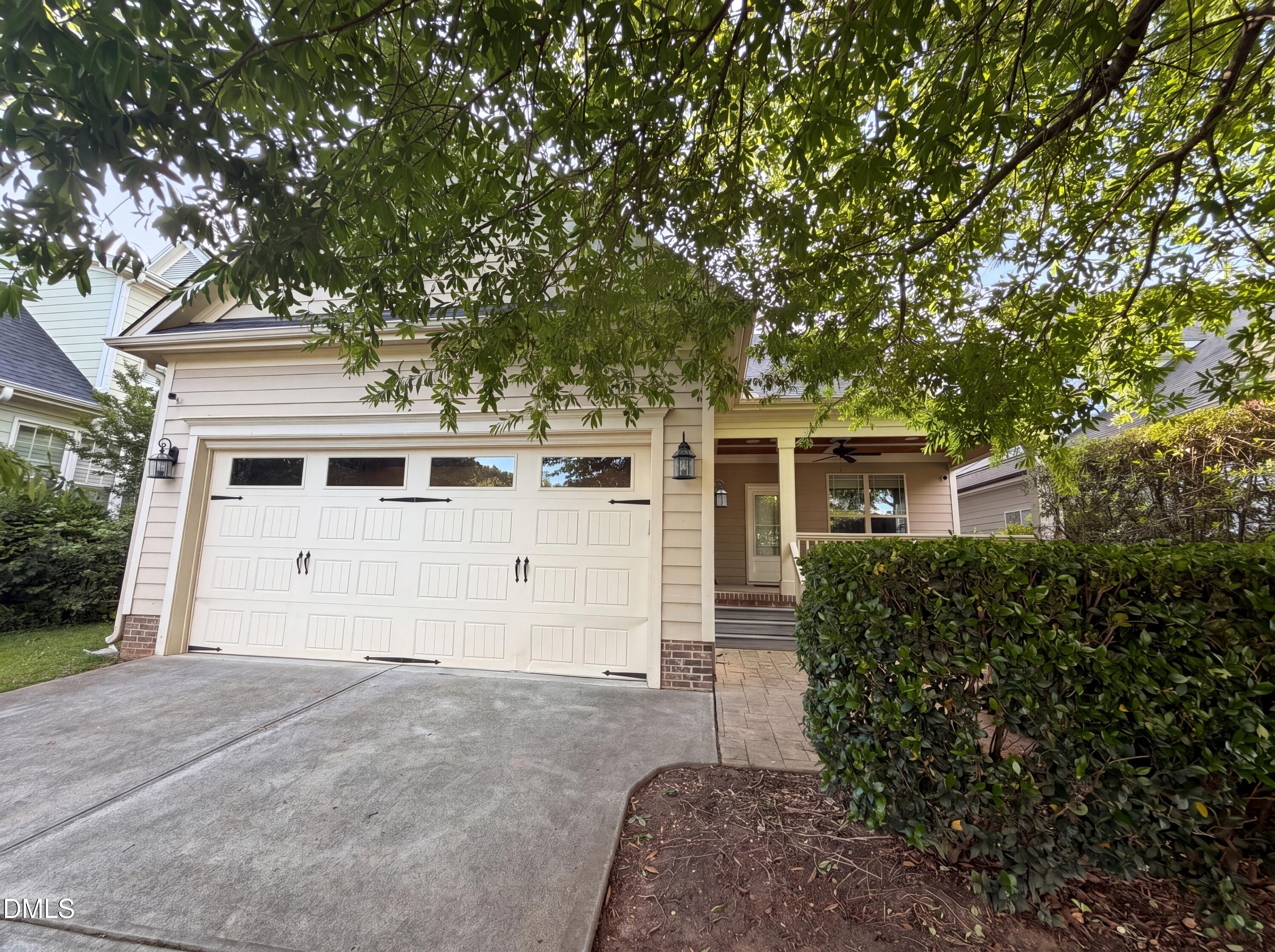 1214 Ileagnes Road Property Photo 5