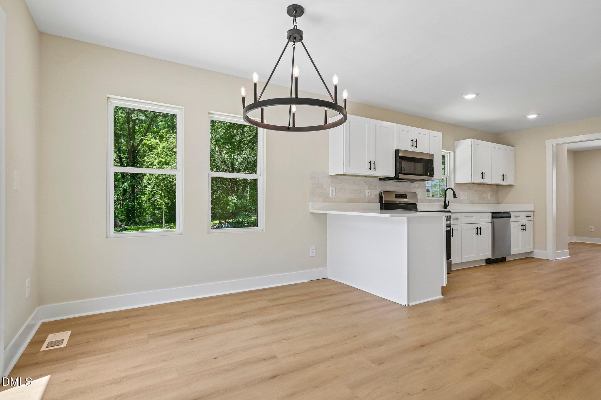 700 Berwyn Avenue Property Photo 13