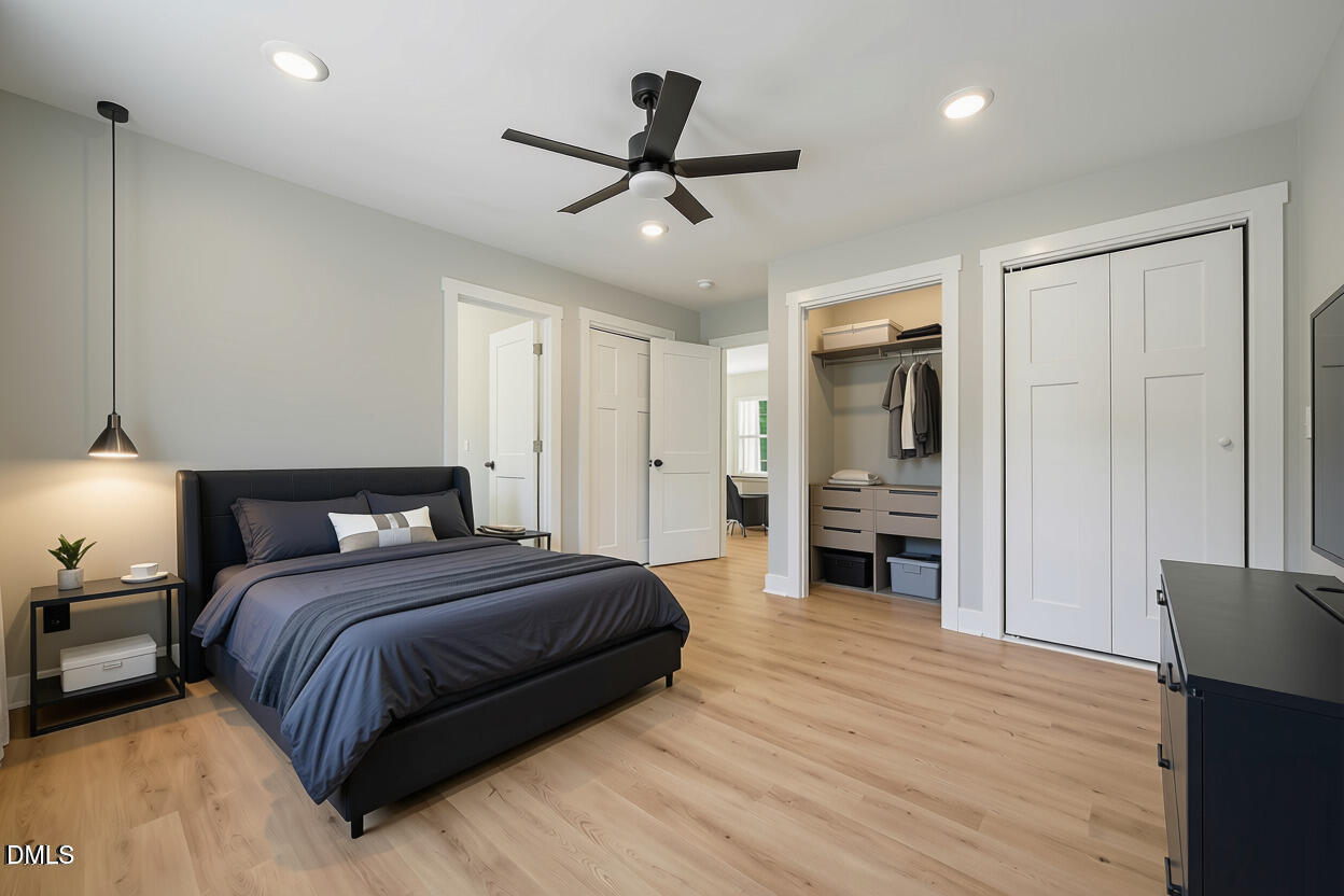 700 Berwyn Avenue Property Photo 16