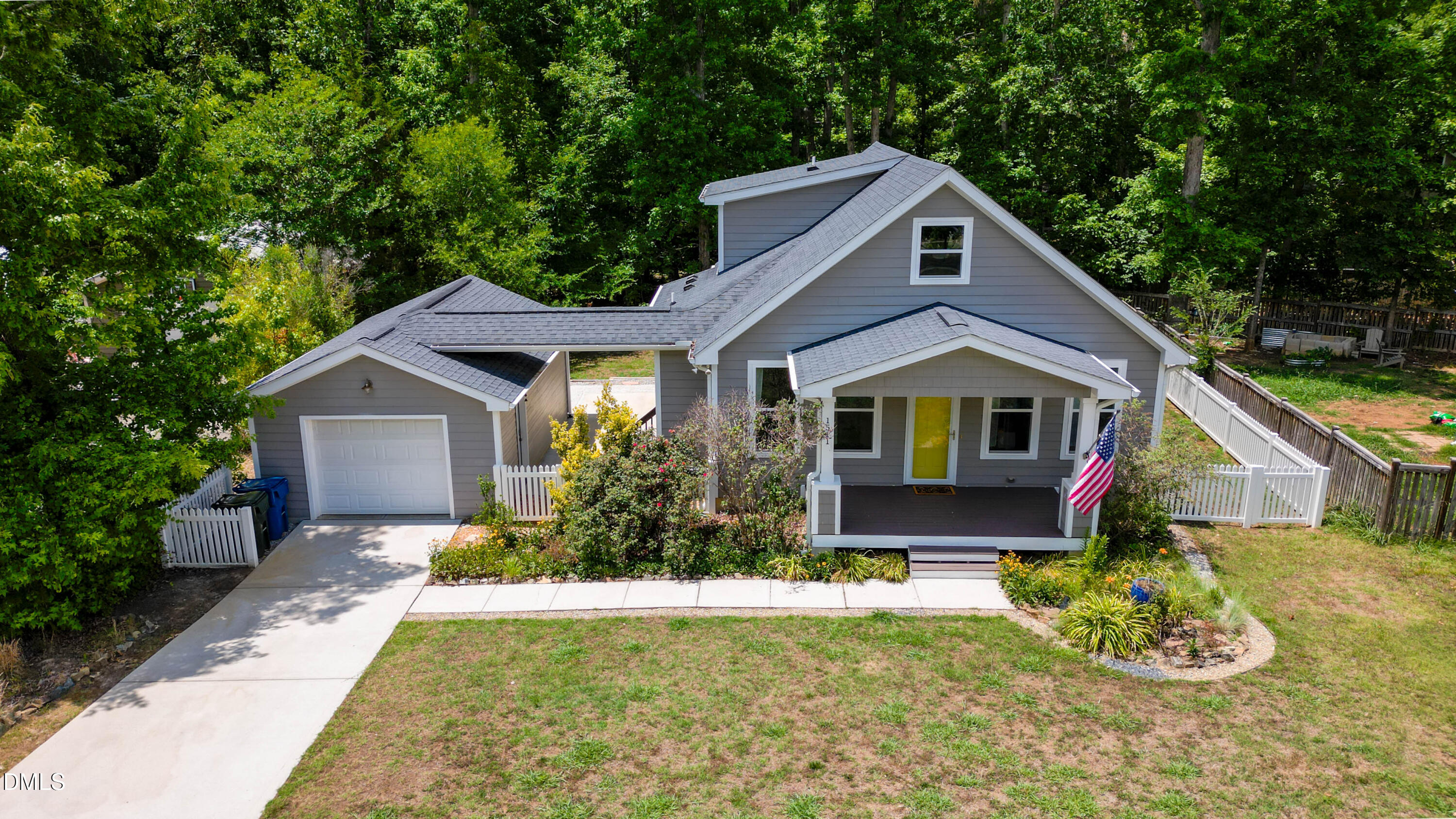 1511 Sassafras Hill Street Property Photo 1