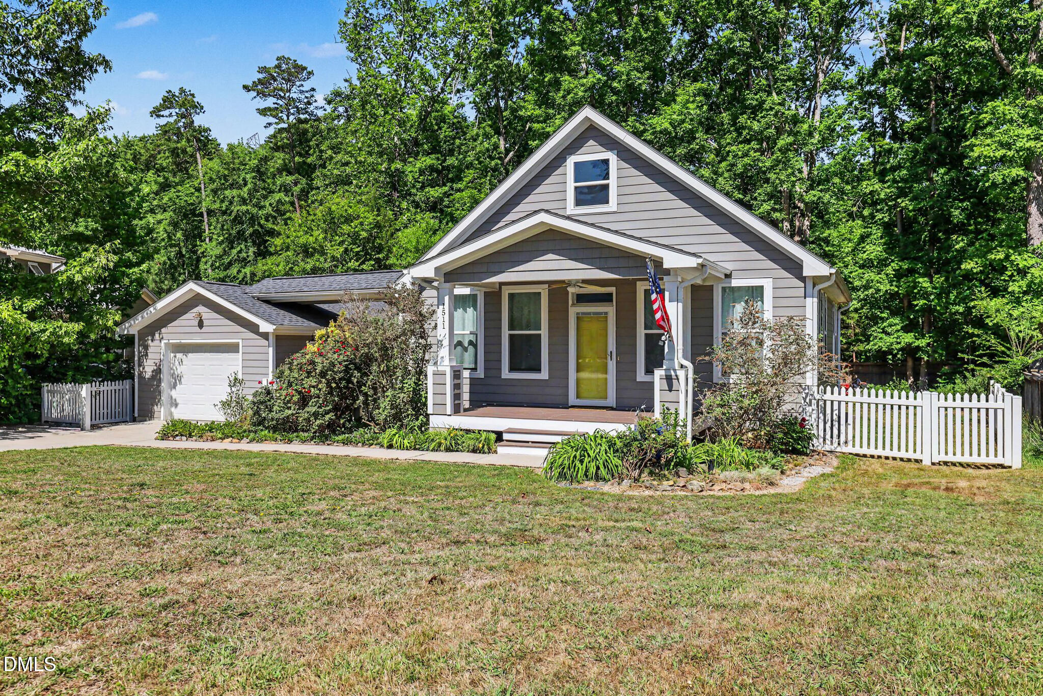 1511 Sassafras Hill Street Property Photo 4