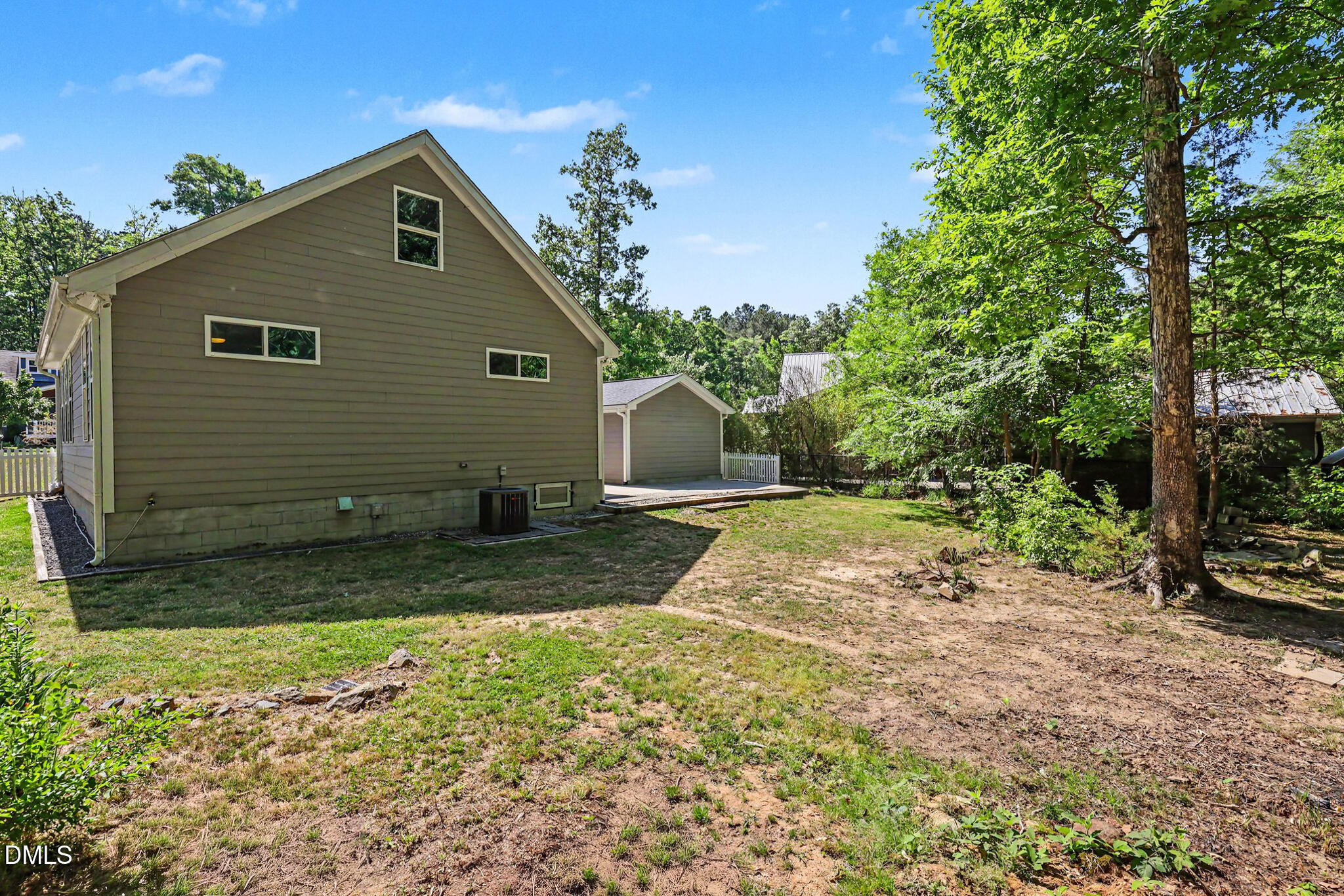 1511 Sassafras Hill Street Property Photo 41