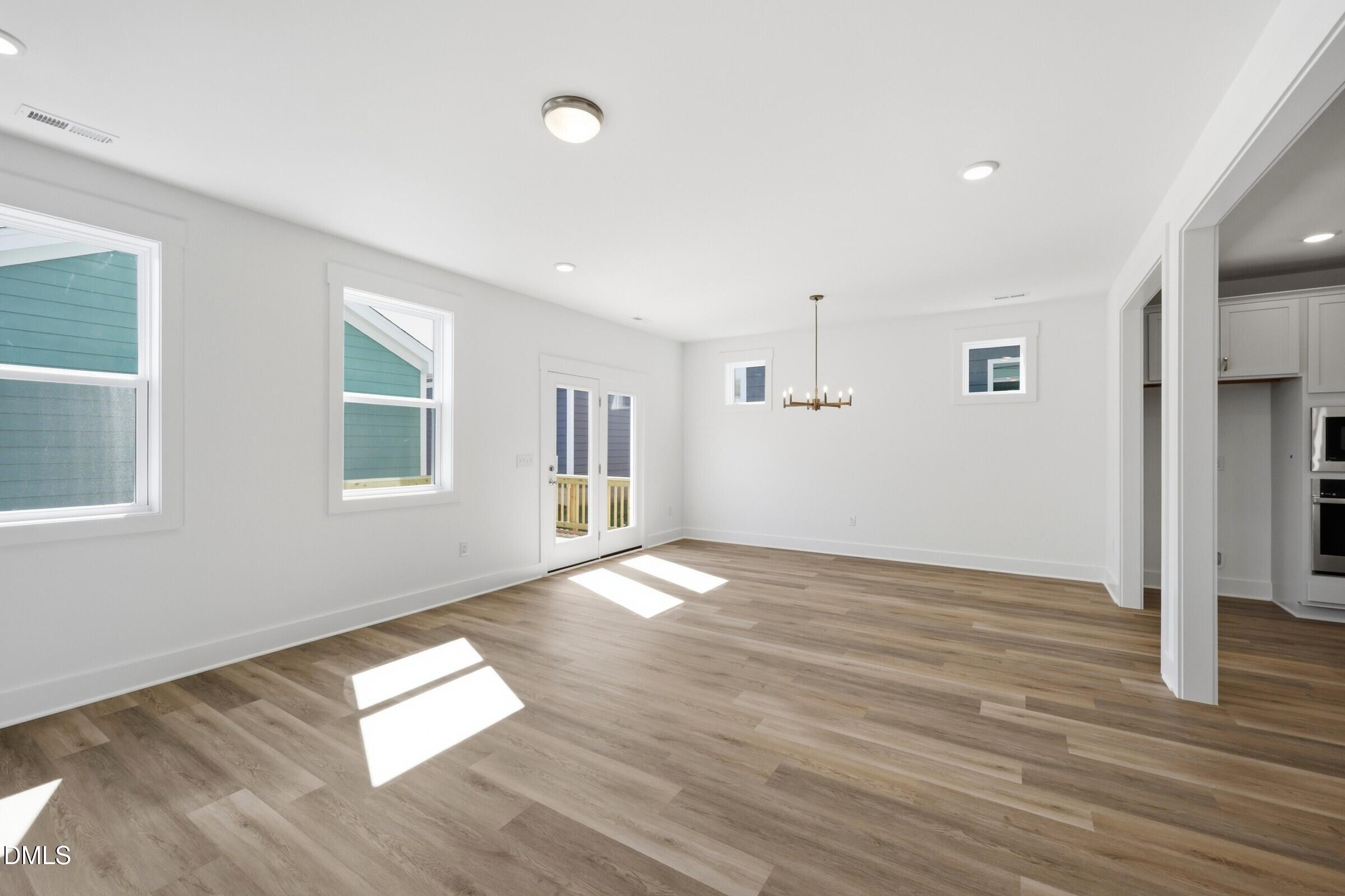 636 Helping Horse Lane Property Photo 15