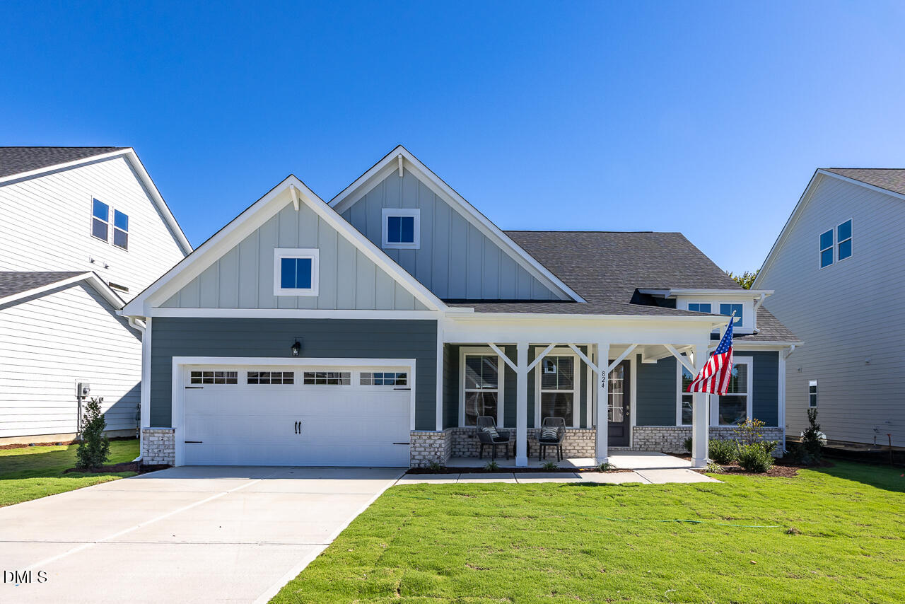 824 Diana Victoria Court Property Photo 1