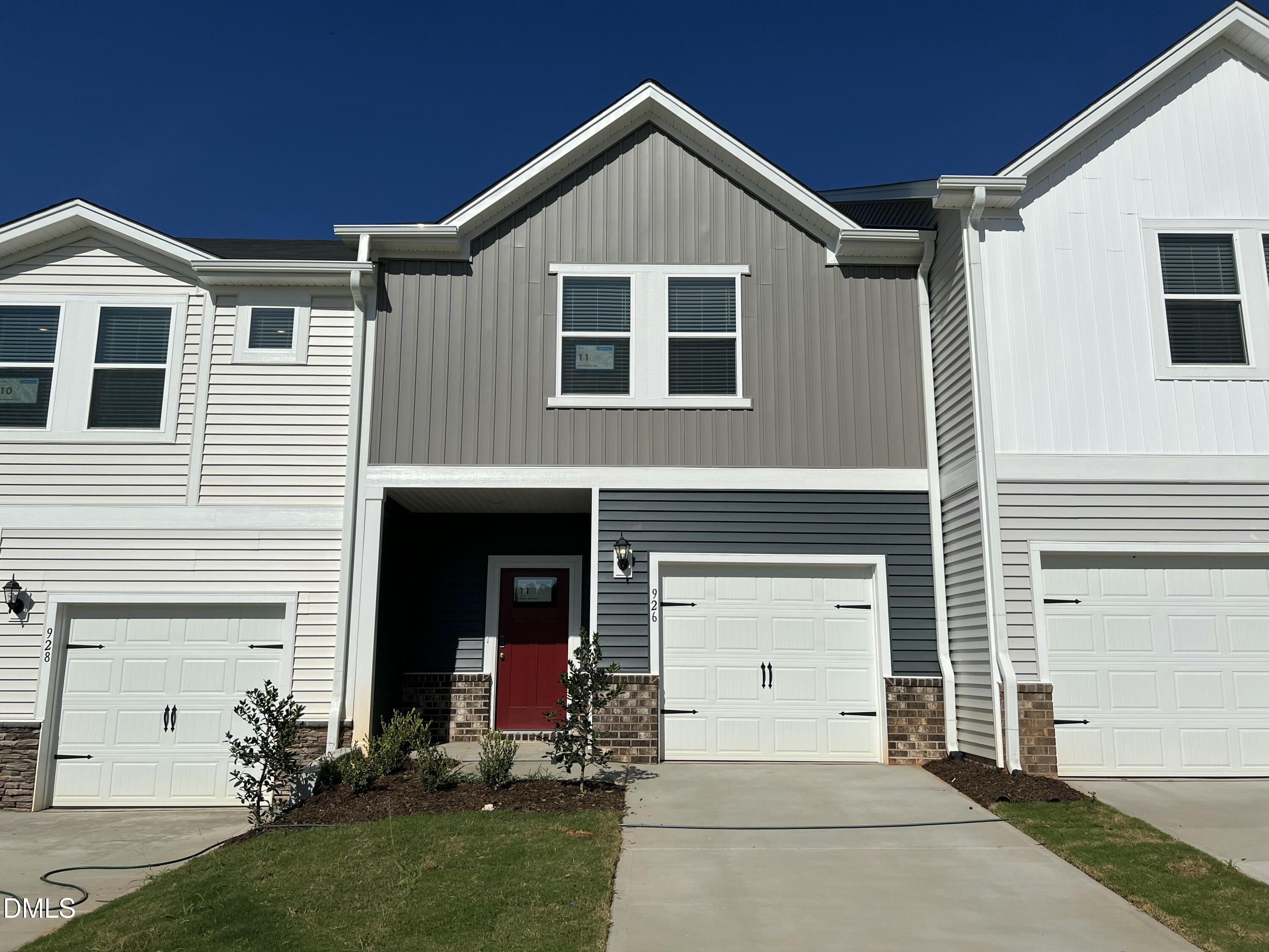 926 Broadleaf Trace Property Photo 1