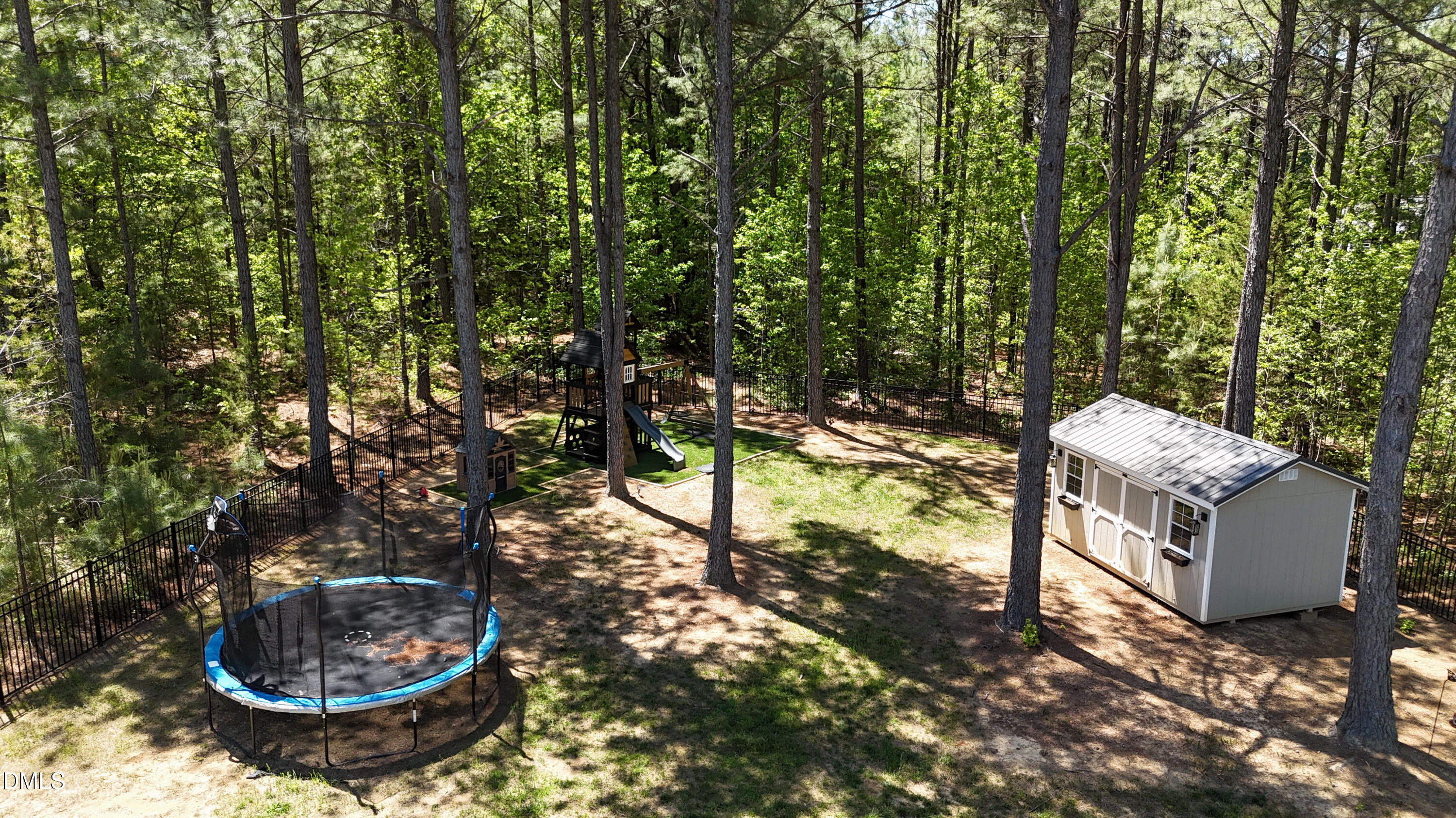 245 Whistlers Cove Property Photo 39