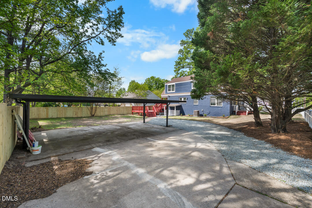 2526 N Roxboro Street Property Photo 29