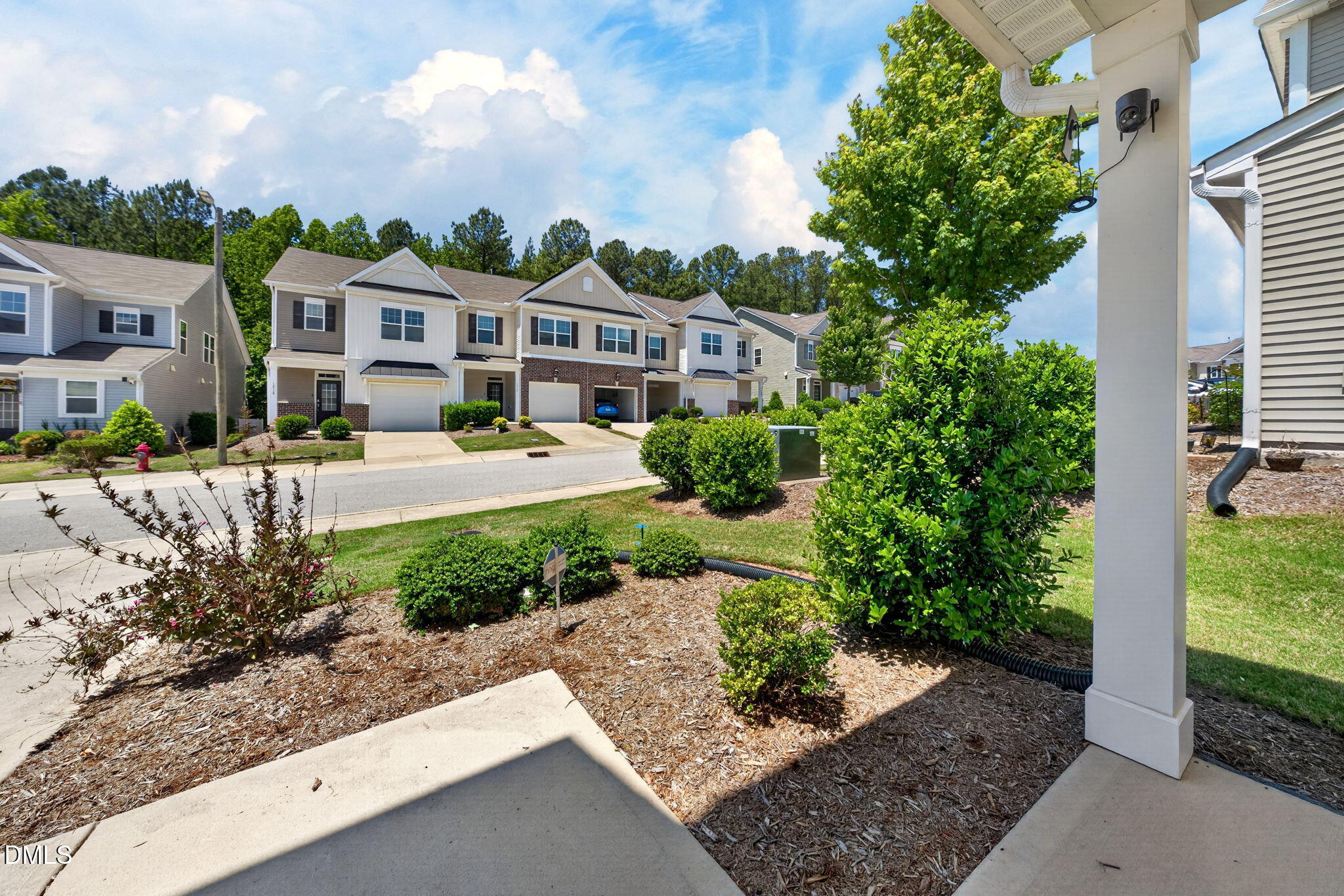 1021 Brightskies Street Property Photo 4
