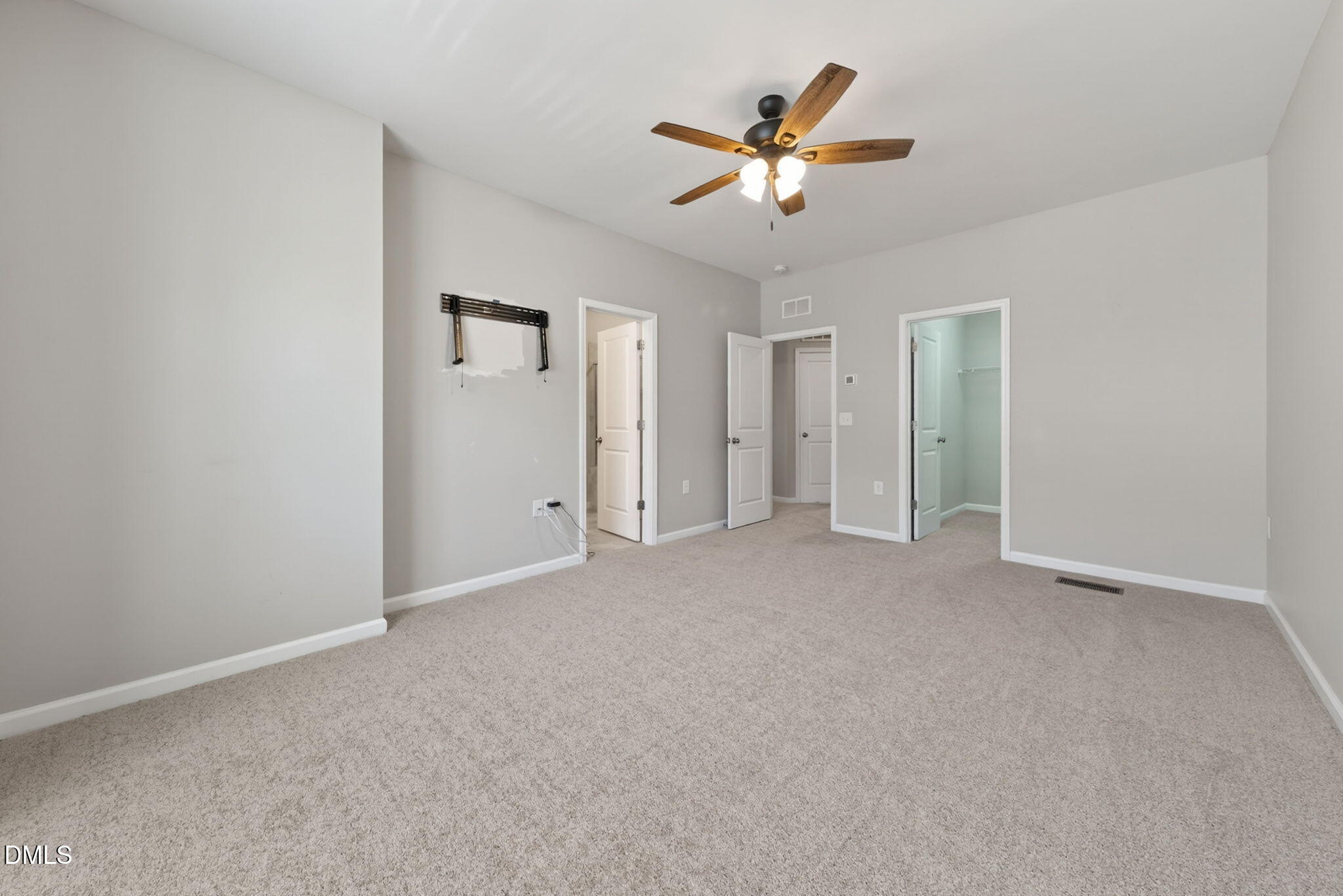 1021 Brightskies Street Property Photo 22
