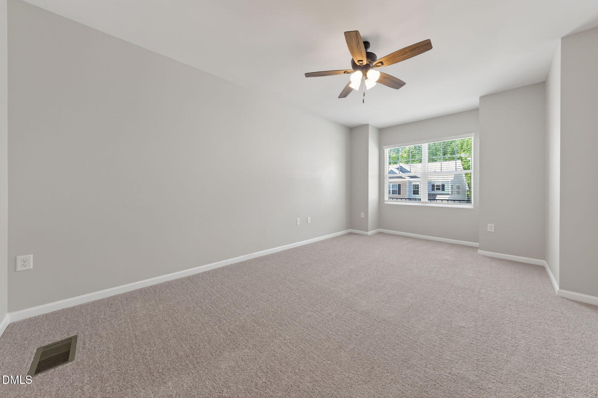 1021 Brightskies Street Property Photo 23