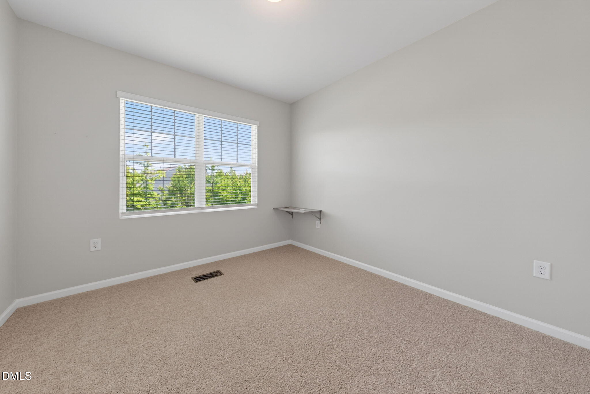 1021 Brightskies Street Property Photo 27