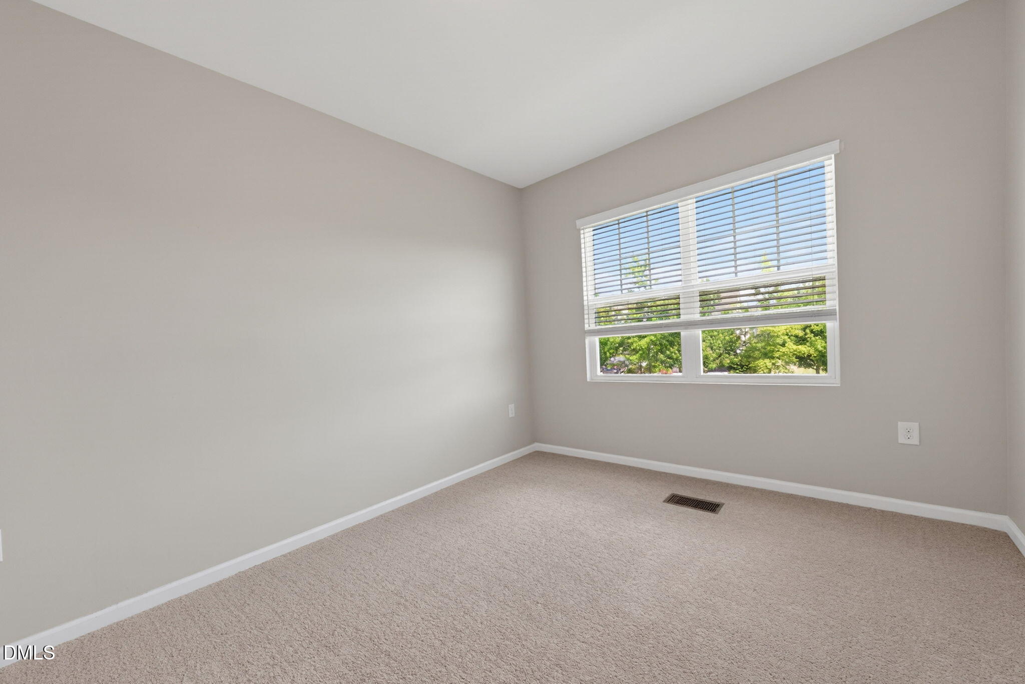 1021 Brightskies Street Property Photo 29
