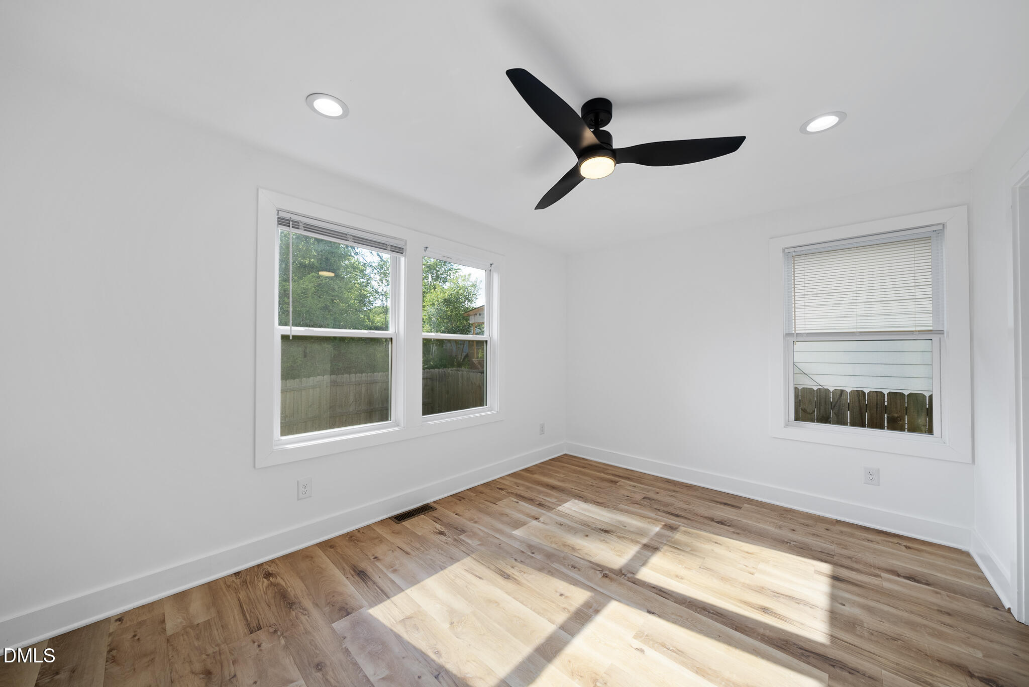 808 Vardaman Street Property Photo 9