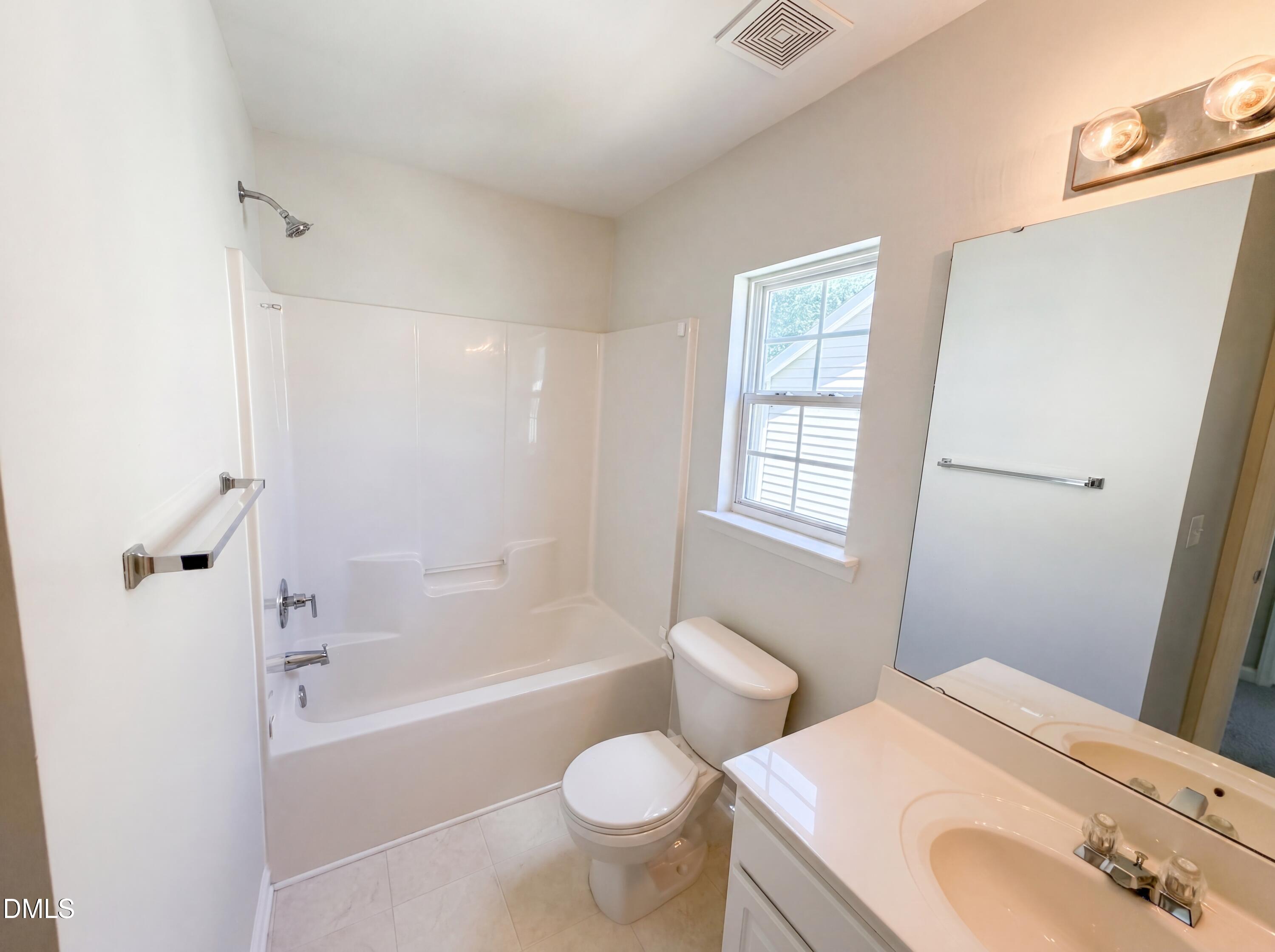8409 Aztec Dawn Court Property Photo 7