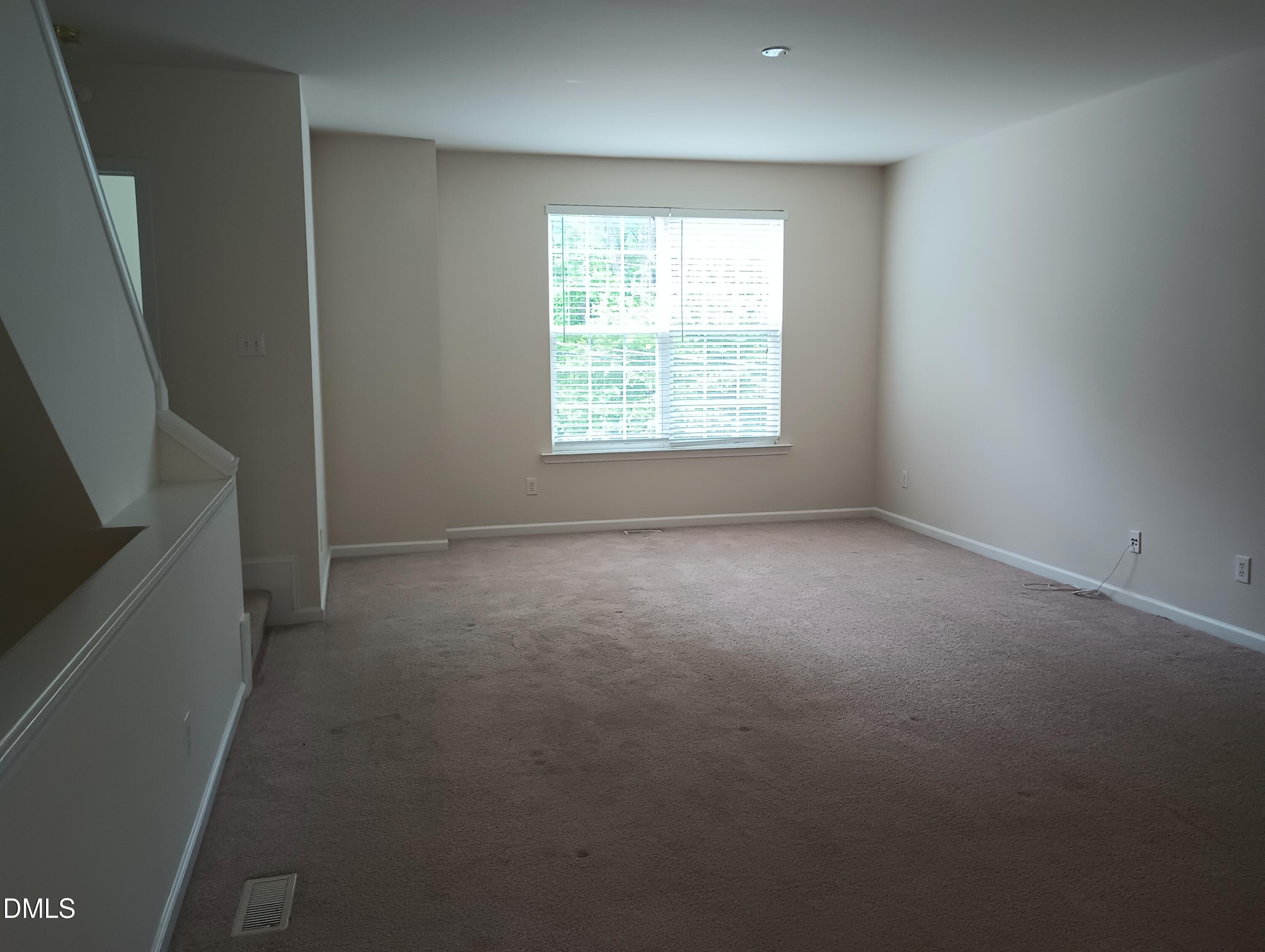 421 Madison Avenue Property Photo 10