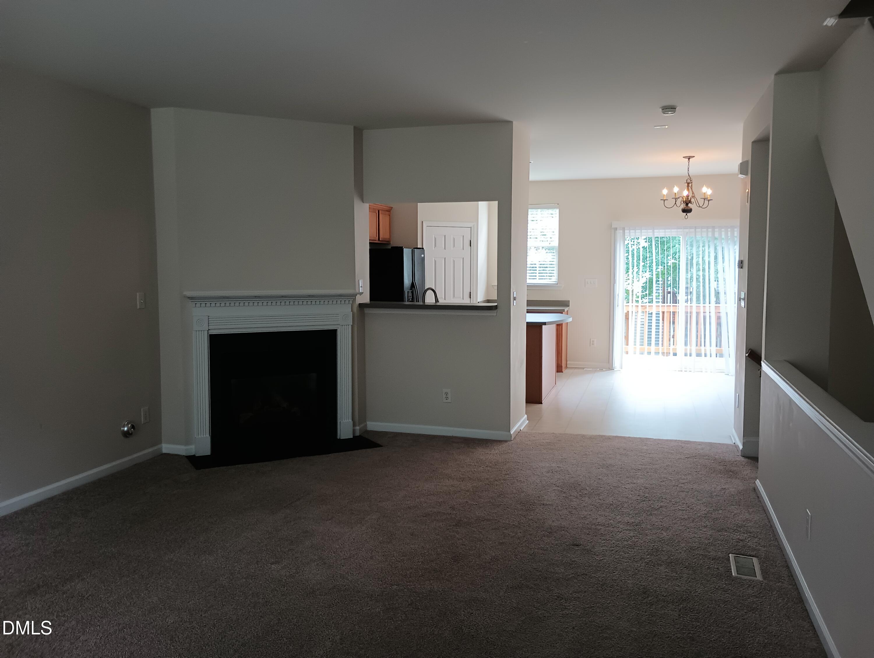 421 Madison Avenue Property Photo 11