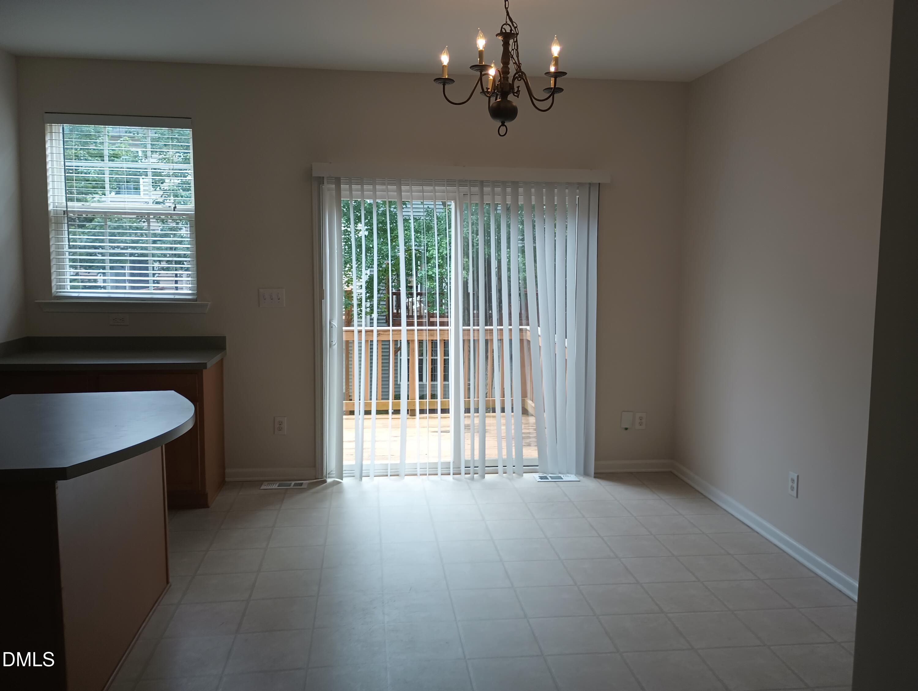 421 Madison Avenue Property Photo 12