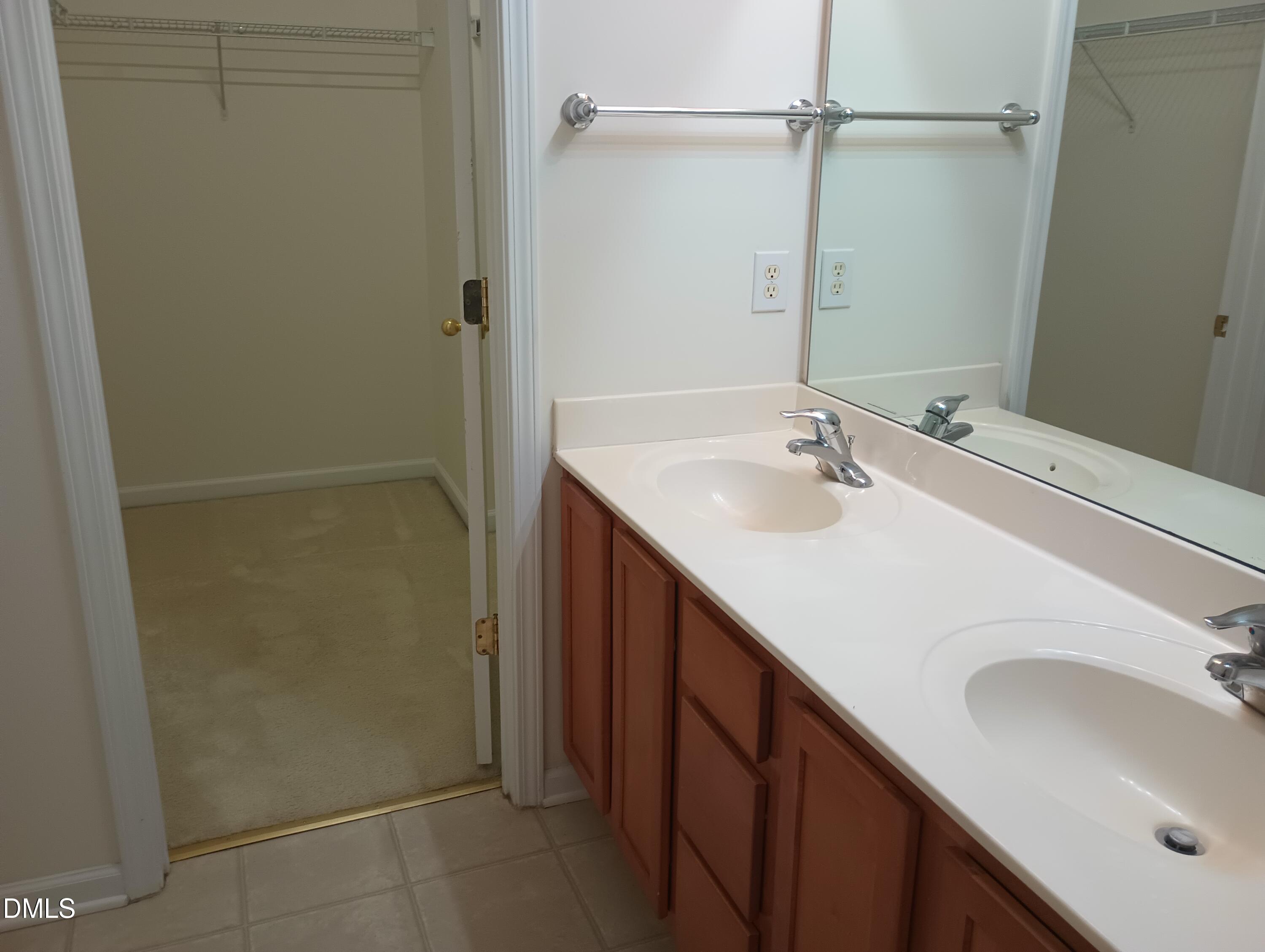 421 Madison Avenue Property Photo 22