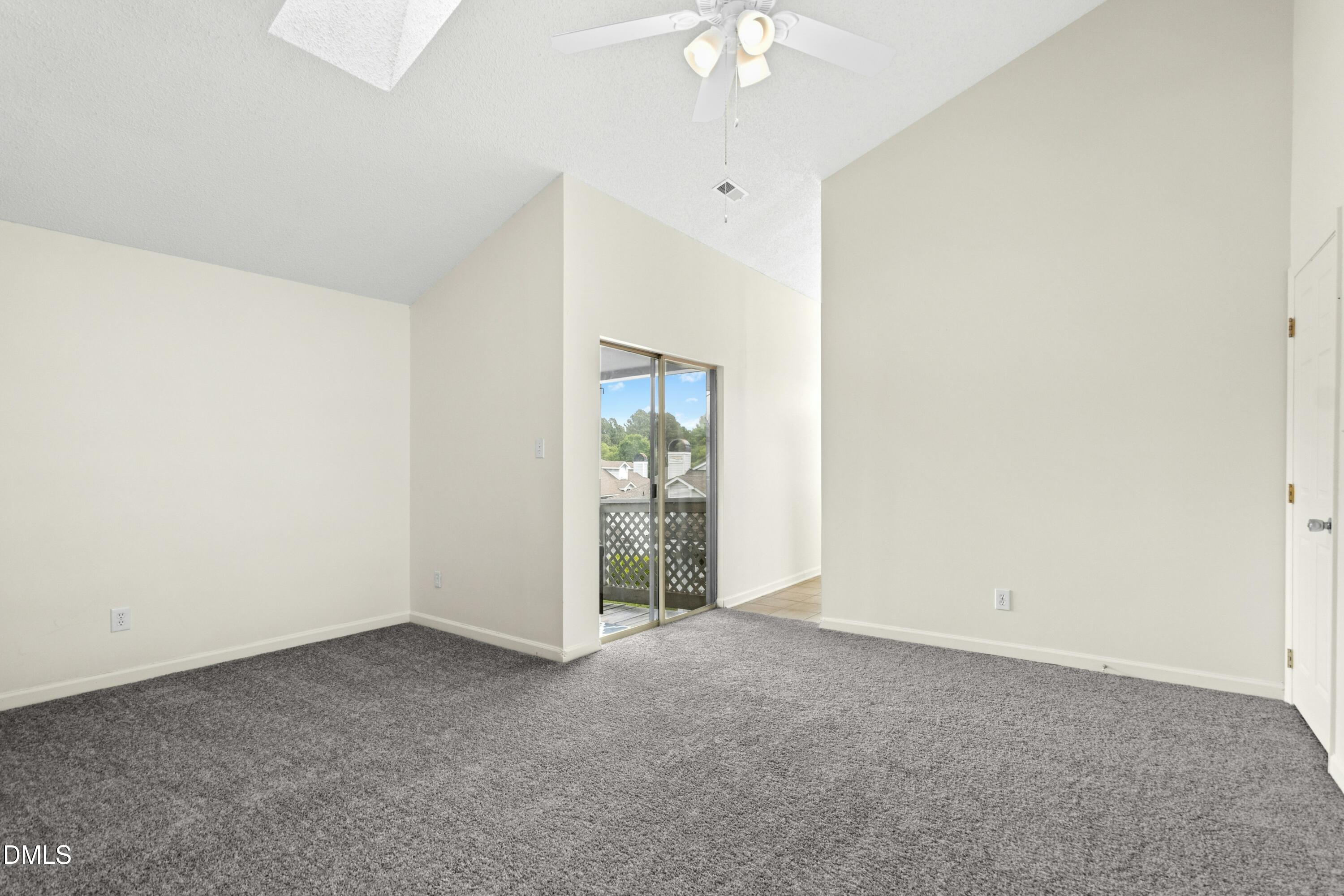 4900 Avenida Del Sol Drive 307 Property Photo 14