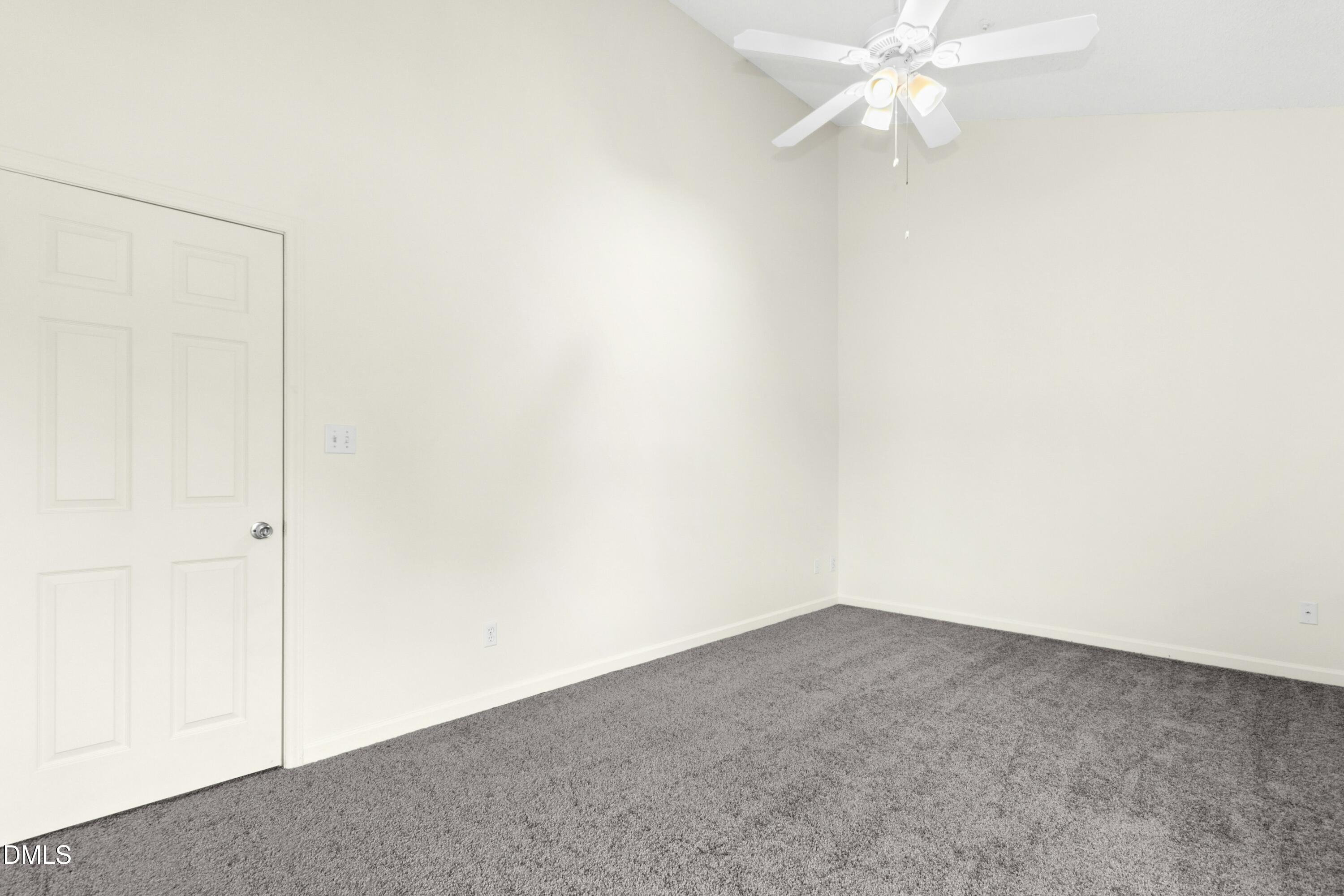 4900 Avenida Del Sol Drive 307 Property Photo 15
