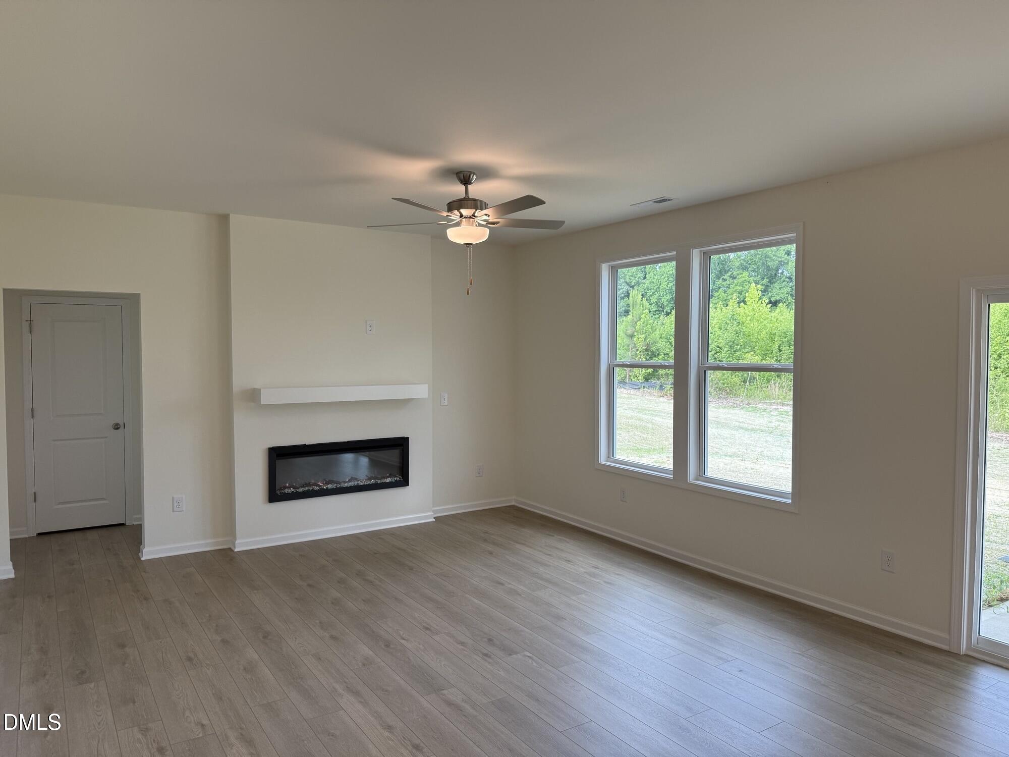 377 Pecan Valley Way Property Photo 5