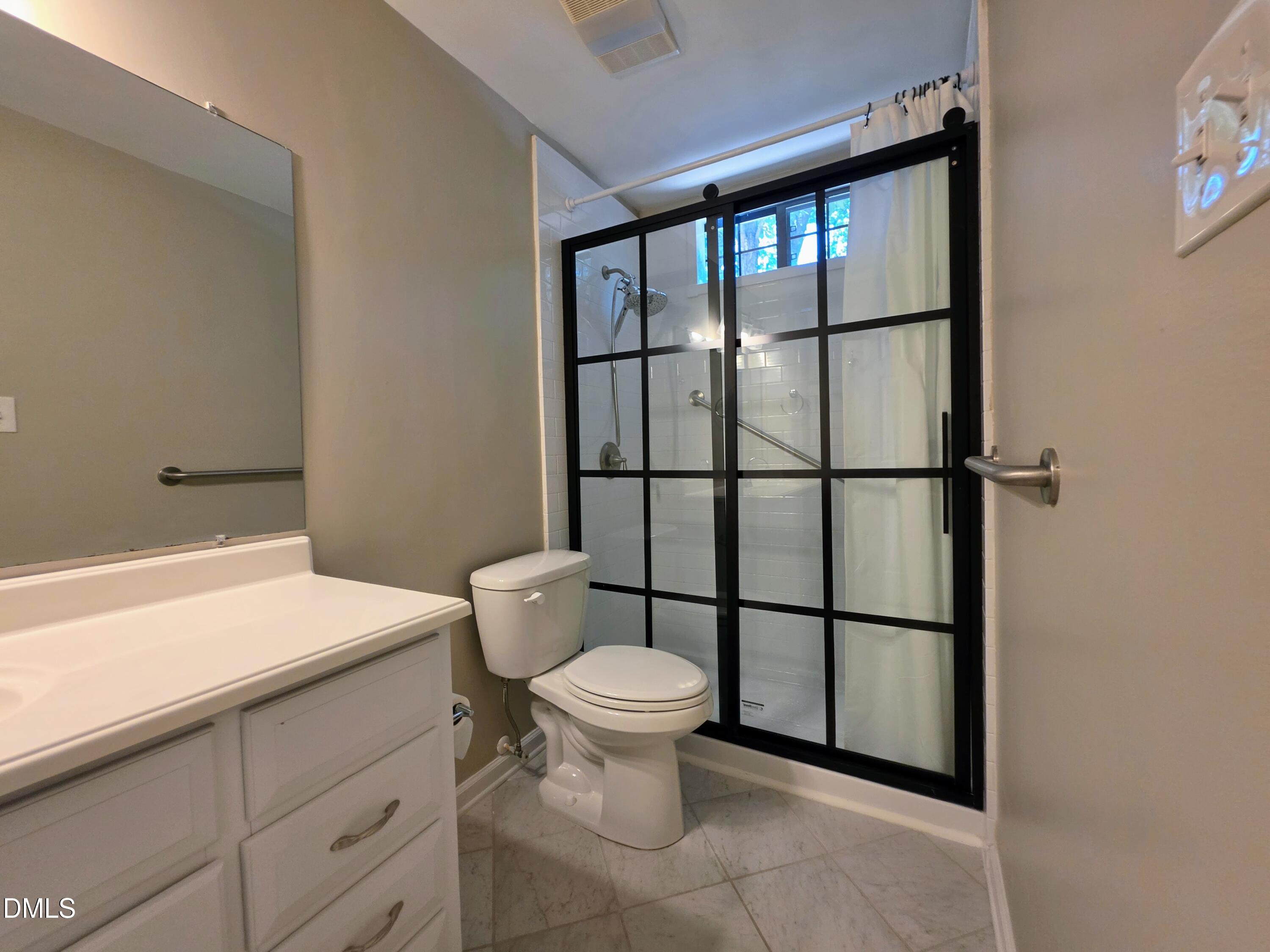 3803 Chimney Ridge Place Apt 004 Property Photo 11