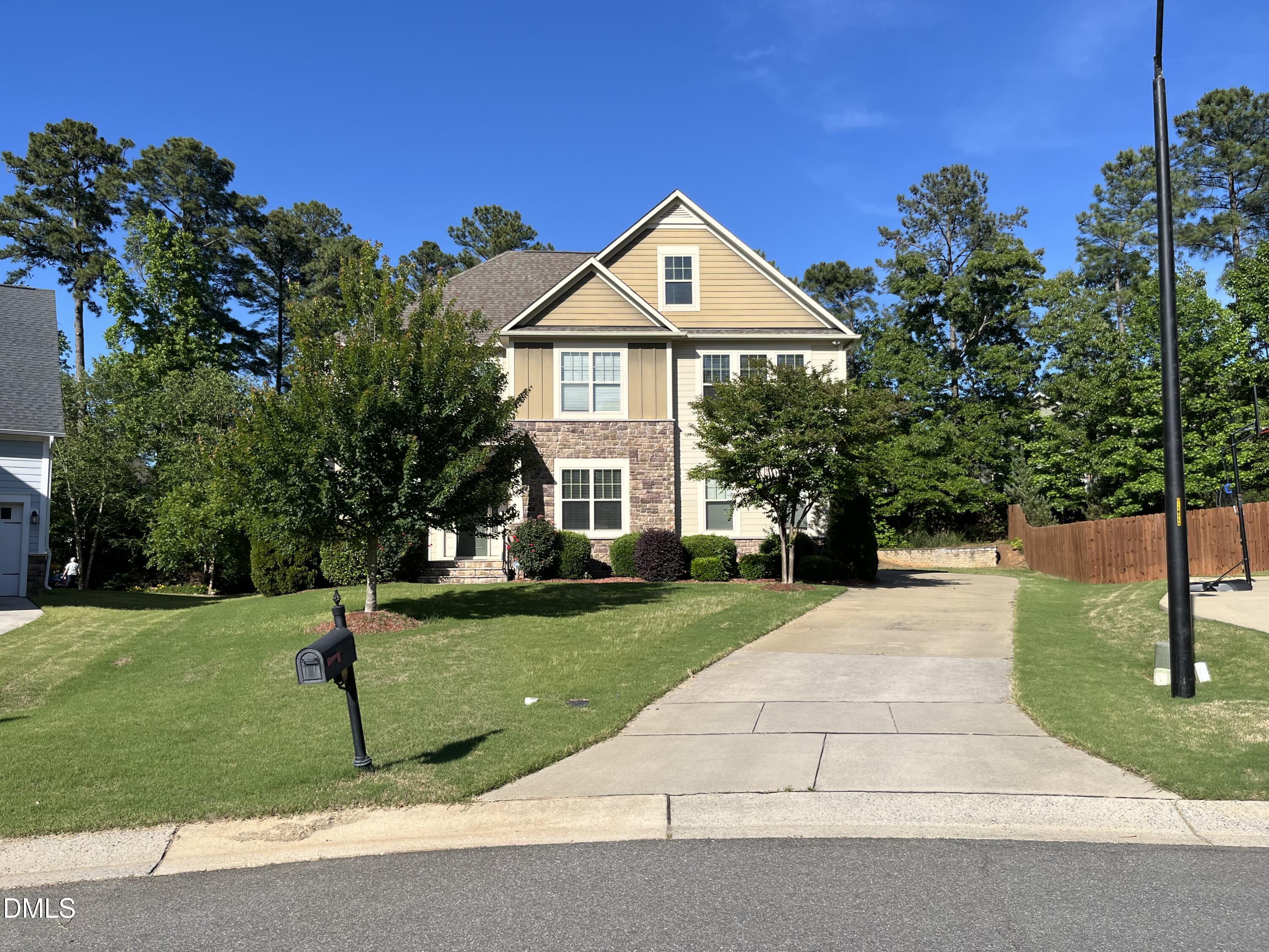 117 Winterview Place Property Photo 1