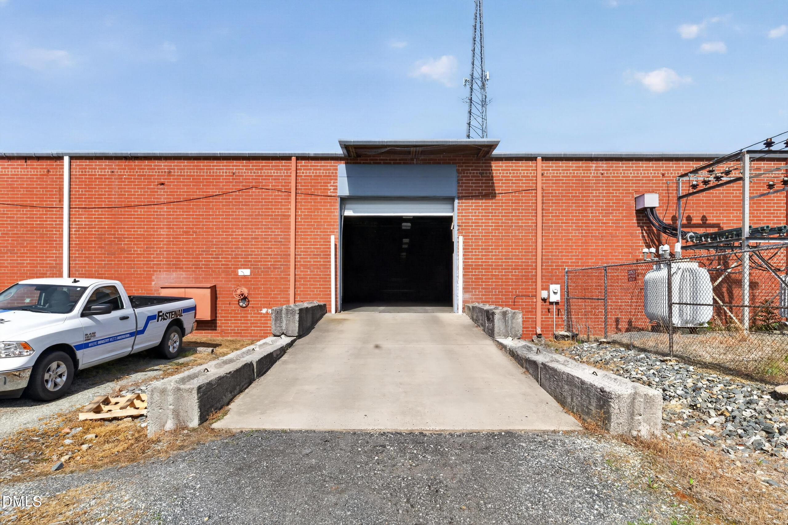 410 E Interstate Service Road Property Photo 17