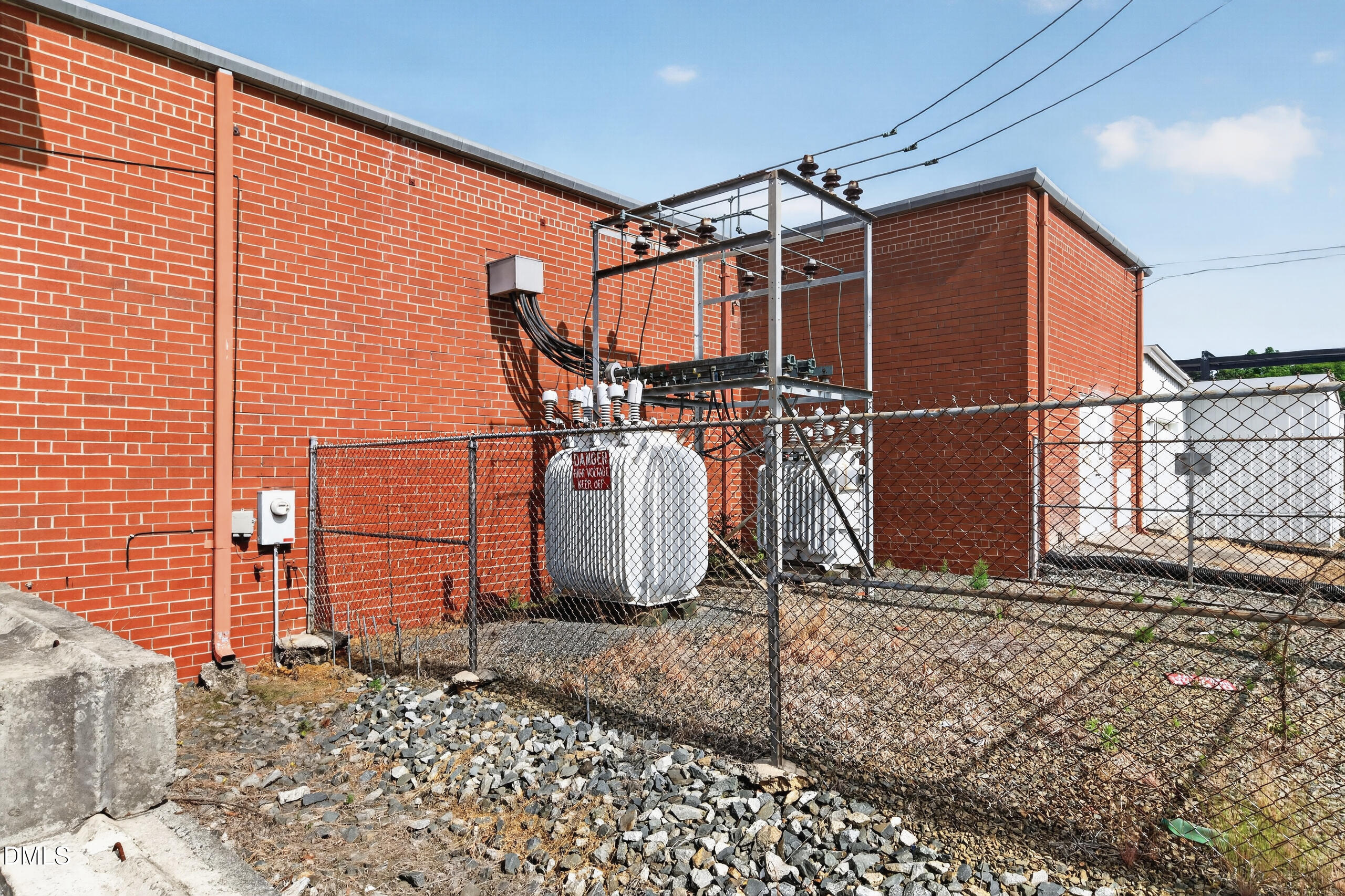410 E Interstate Service Road Property Photo 18