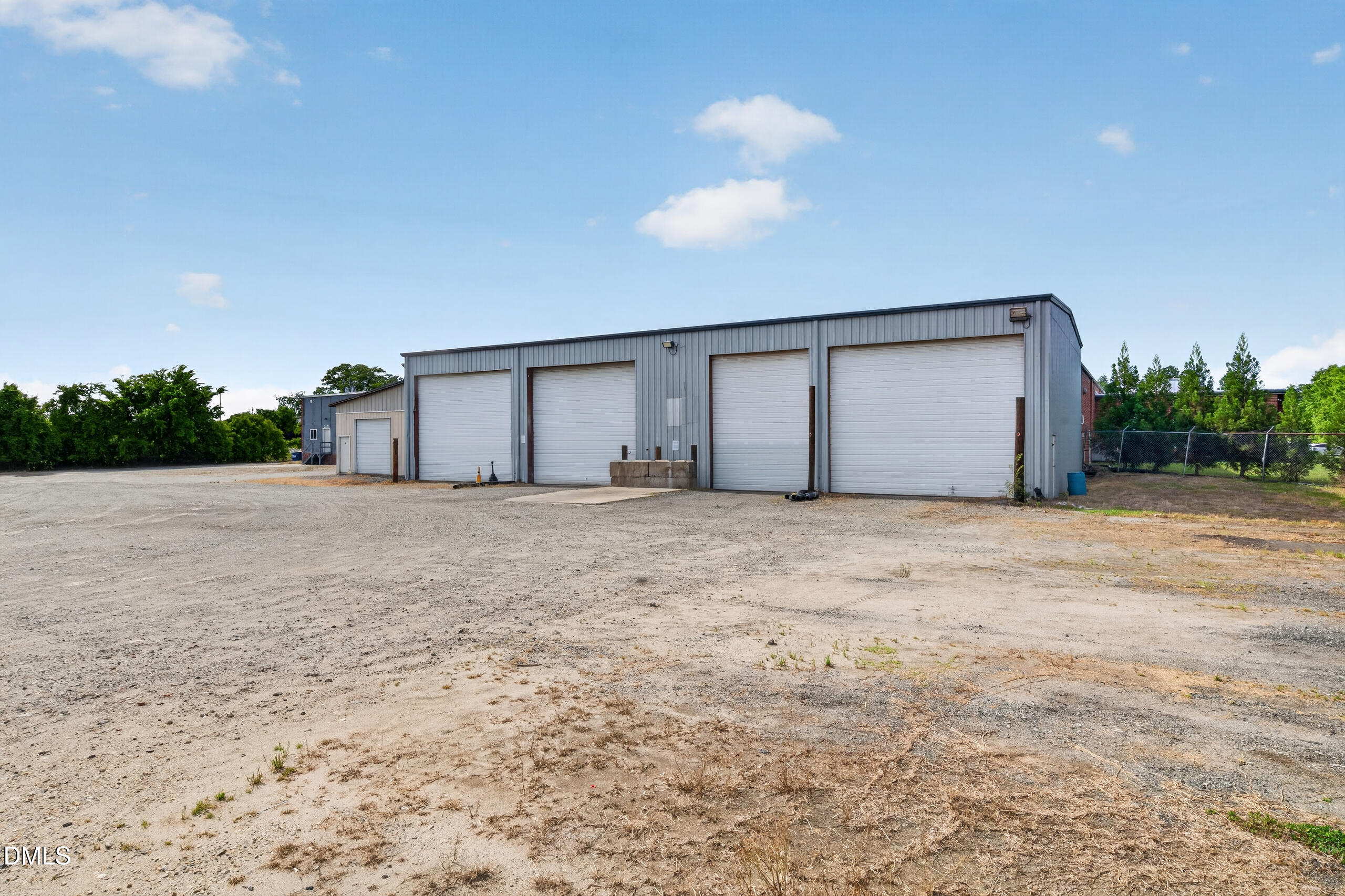 410 E Interstate Service Road Property Photo 19
