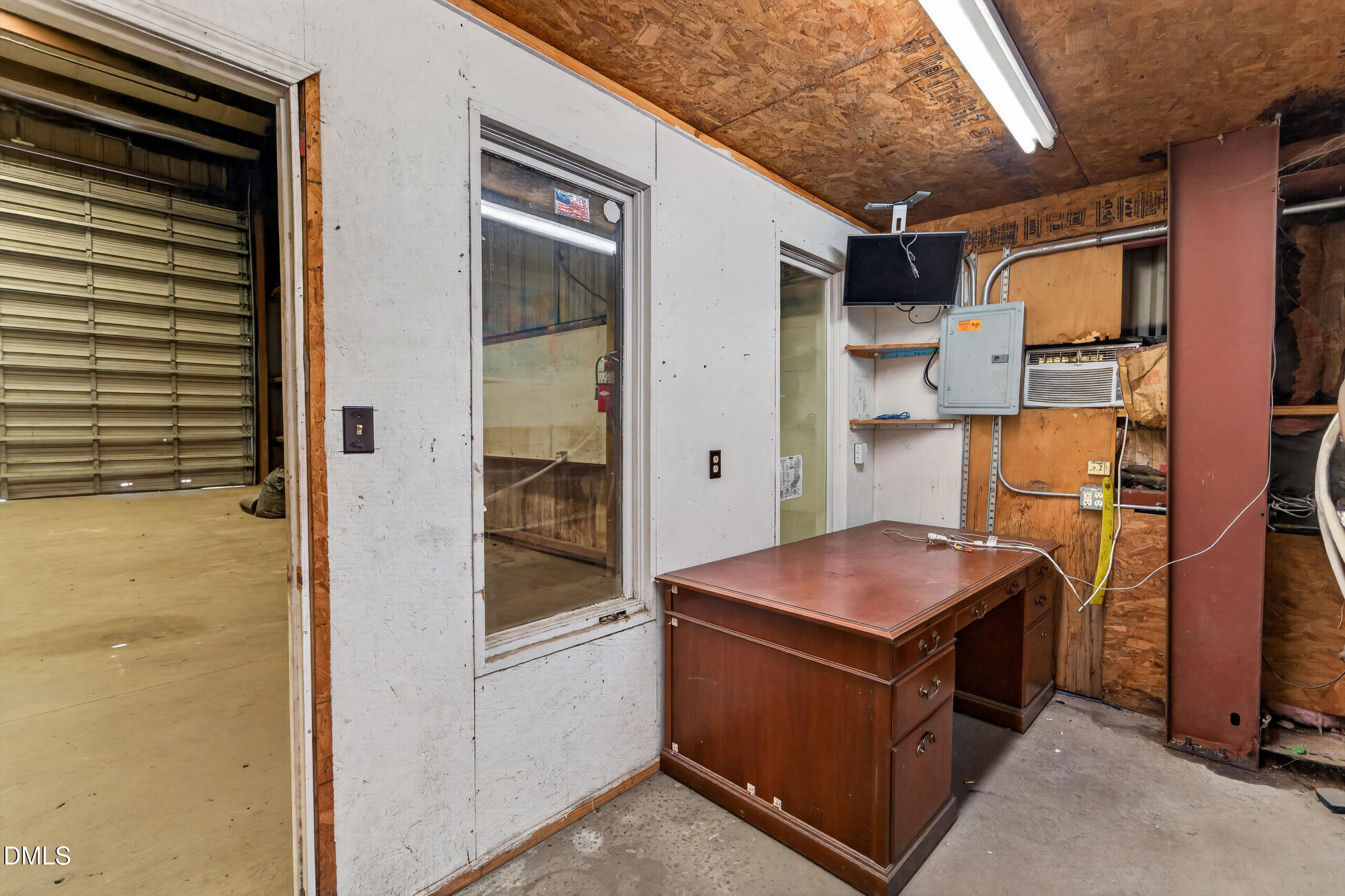 410 E Interstate Service Road Property Photo 22