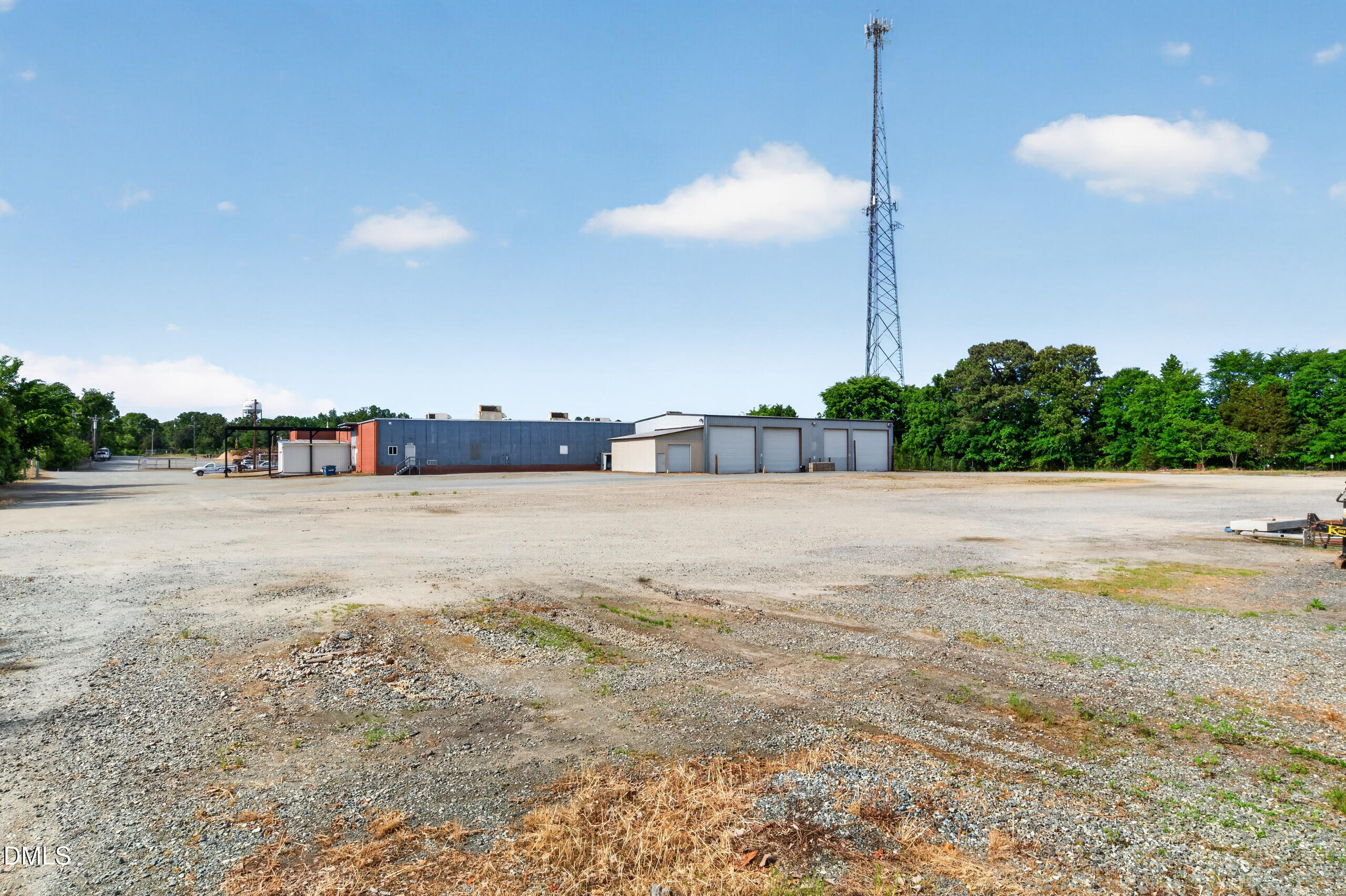 410 E Interstate Service Road Property Photo 26