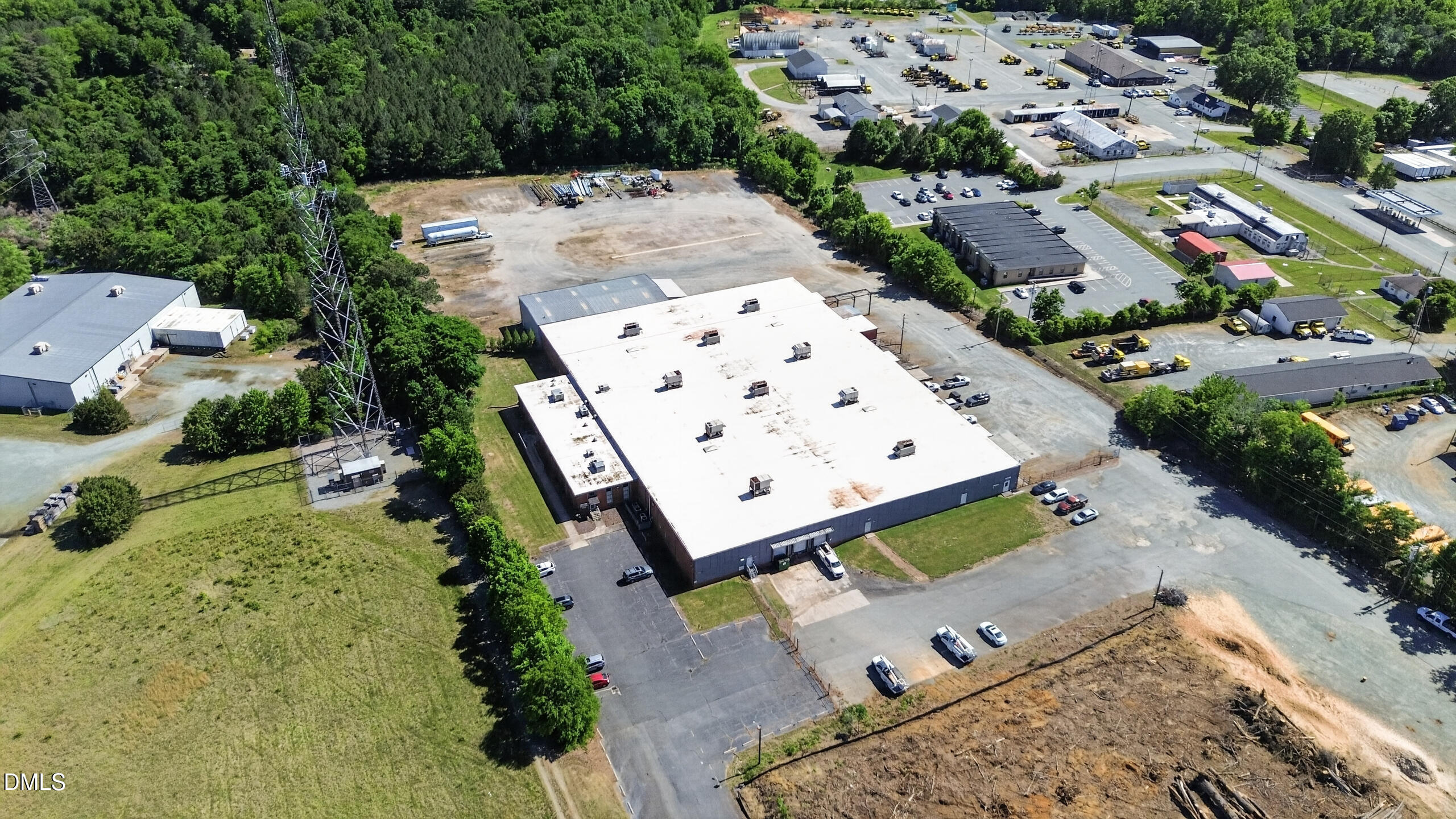 410 E Interstate Service Road Property Photo 31