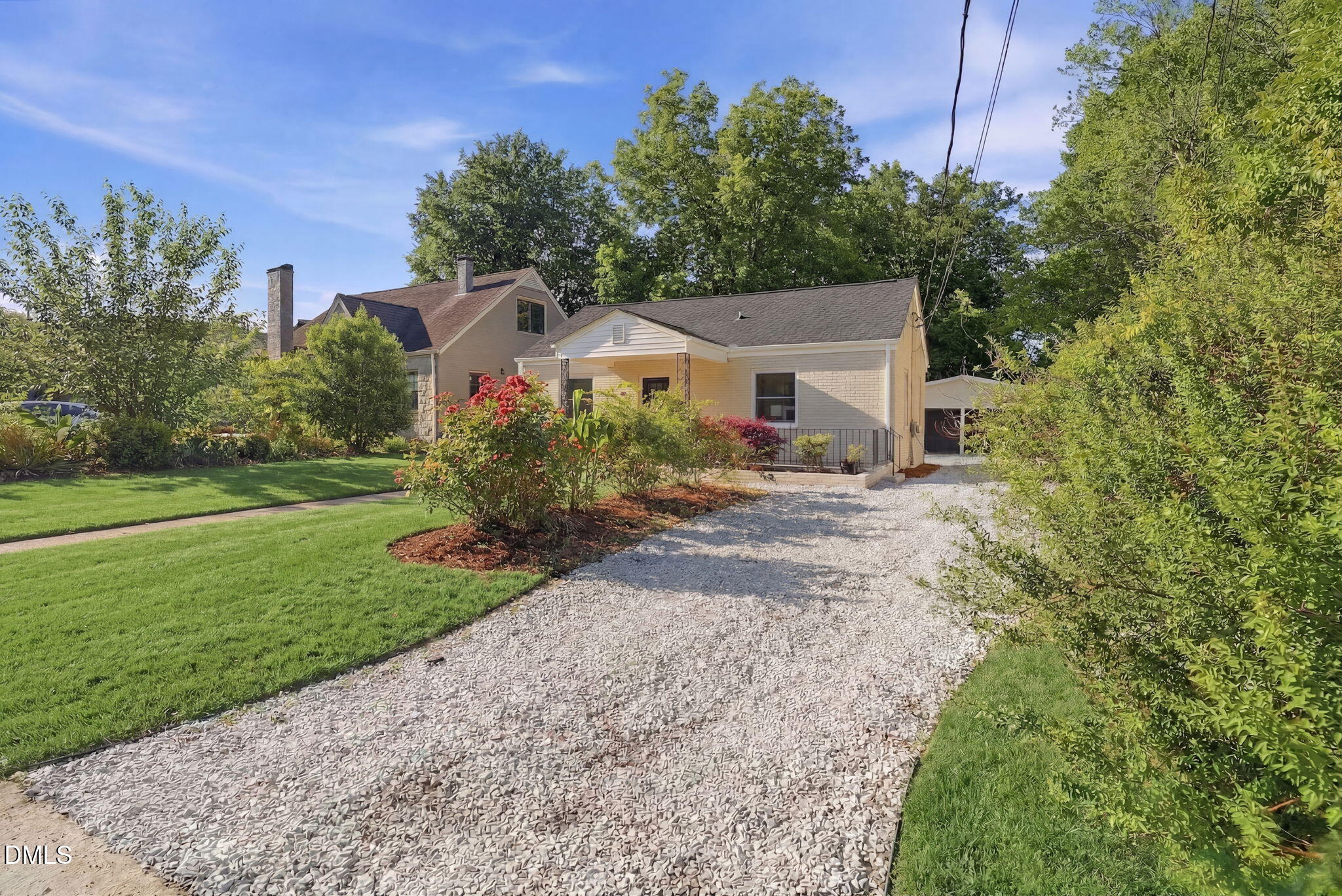 118 Davidson Avenue Property Photo 3