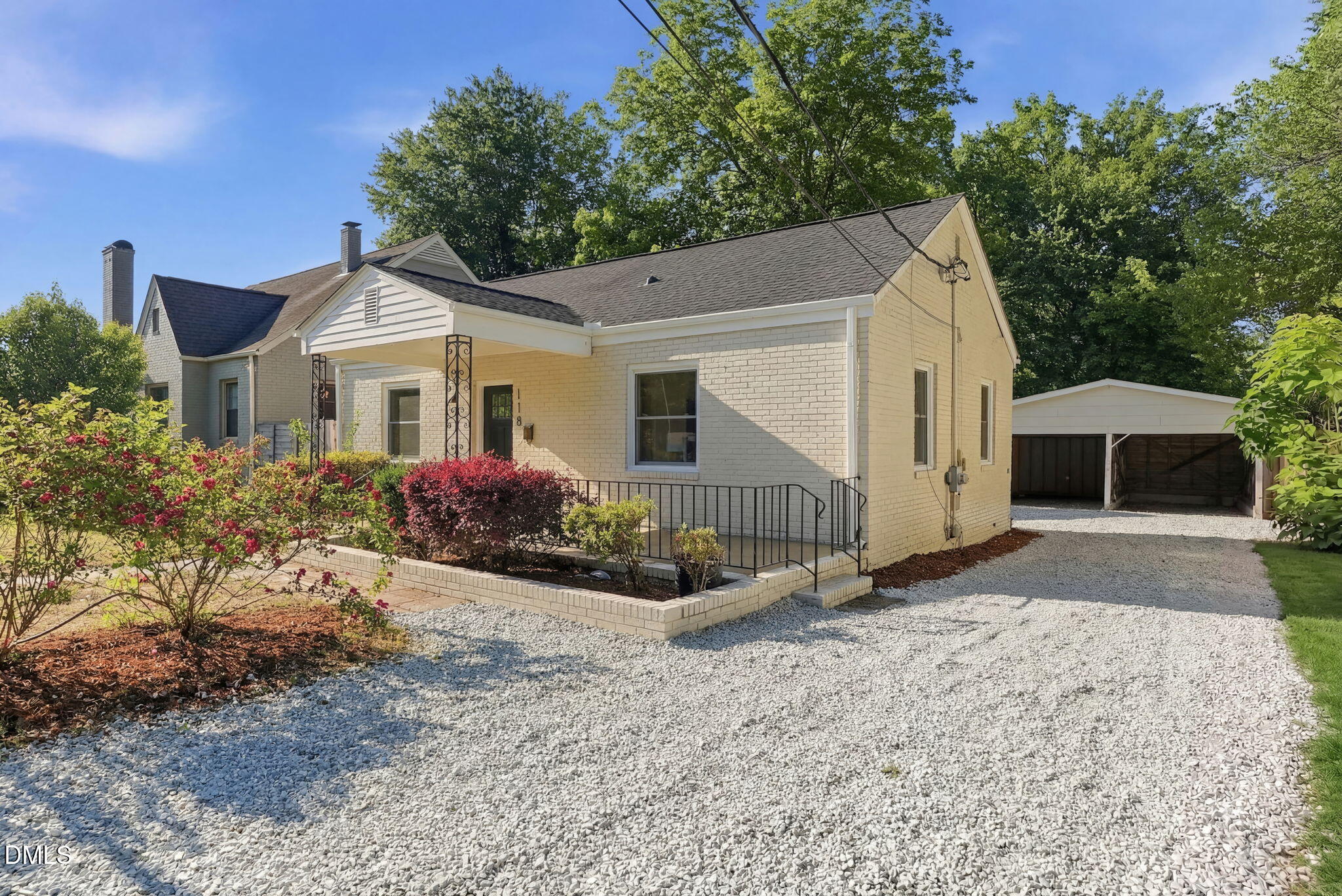 118 Davidson Avenue Property Photo 4